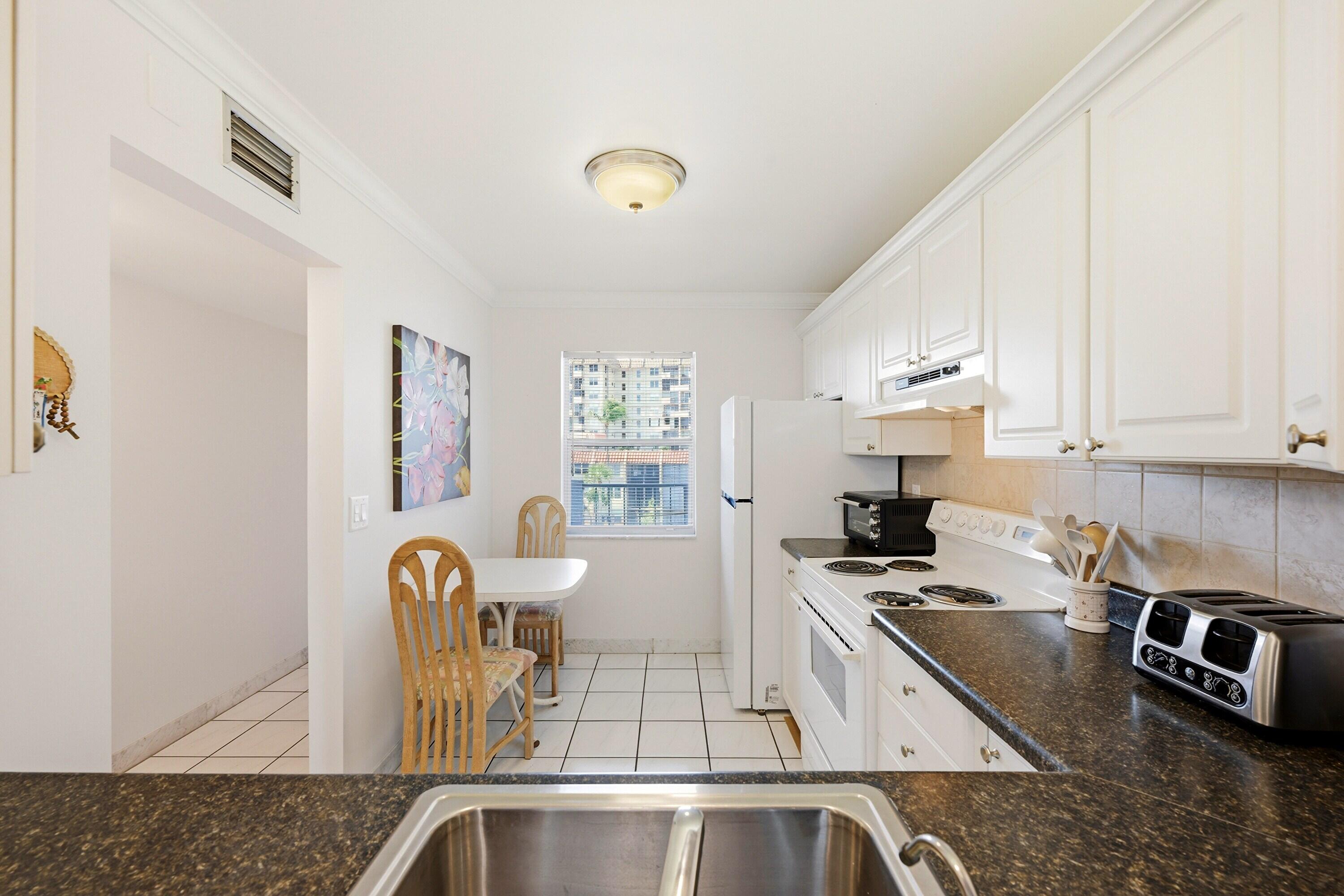 Island Club 4 - Residential