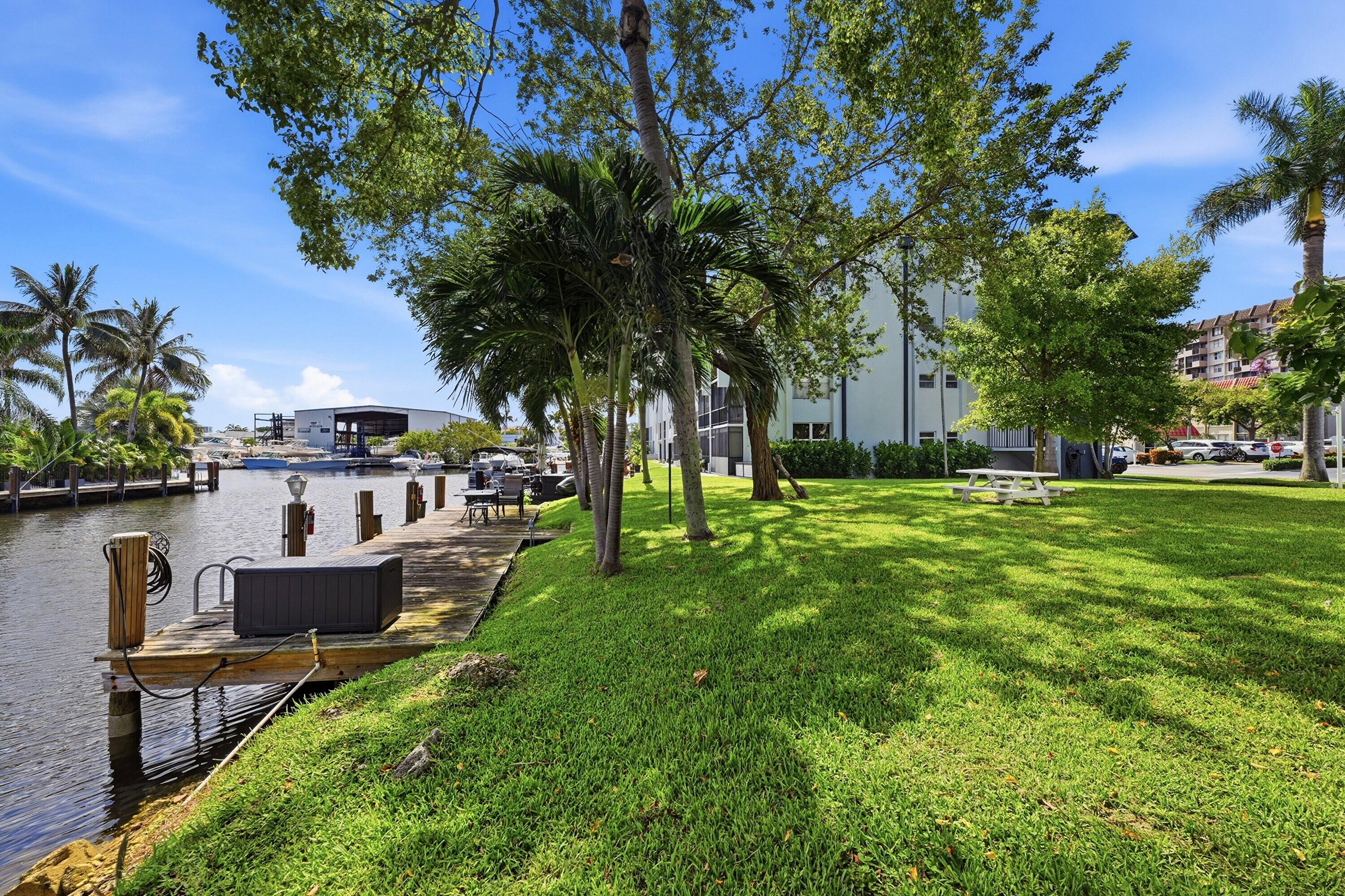 Island Club 4 - Residential