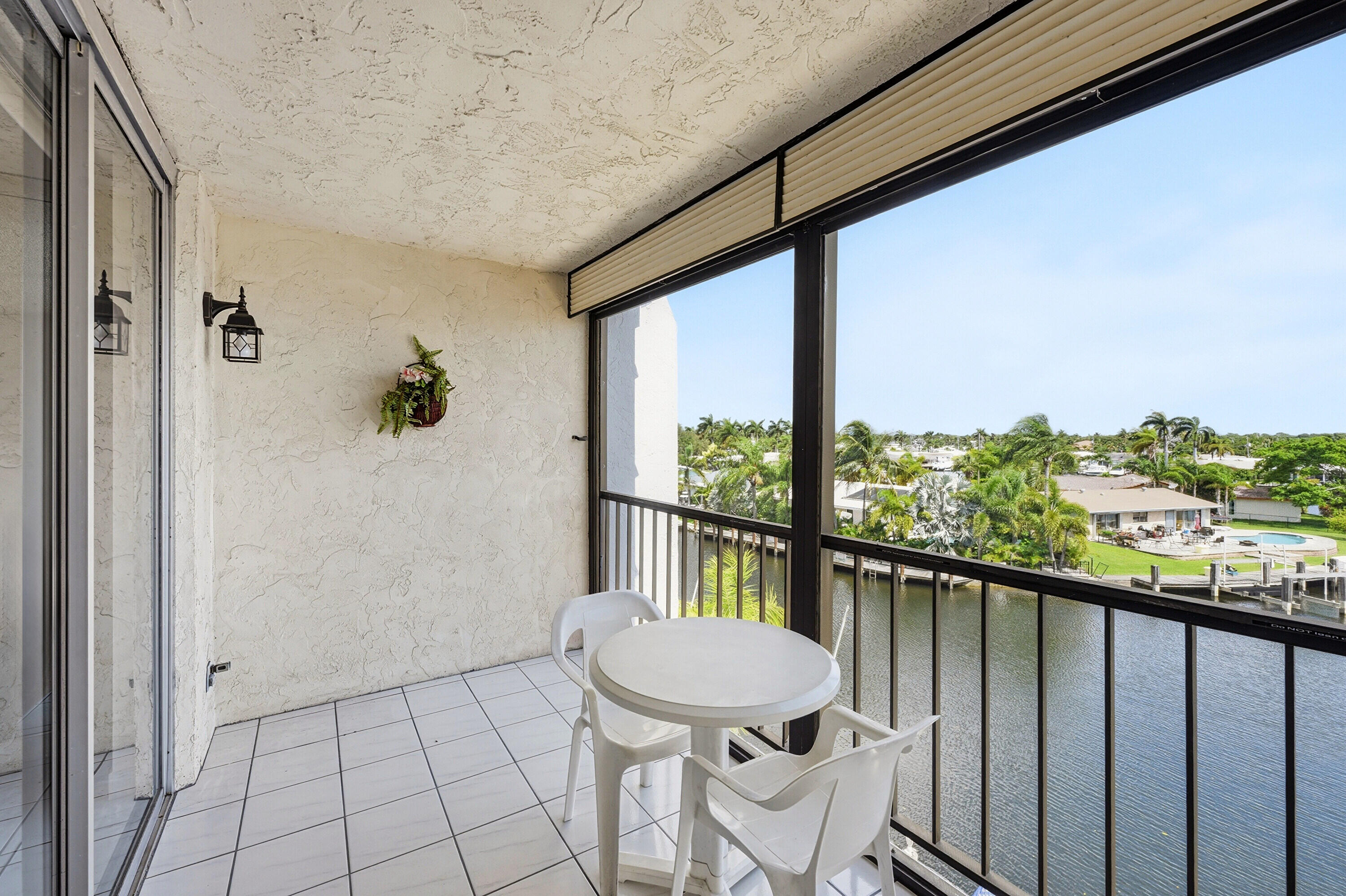 Island Club 4 - Residential