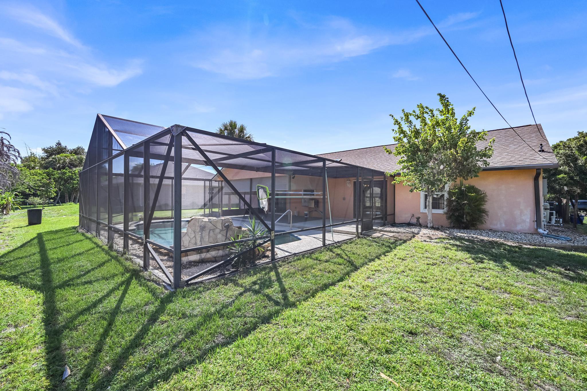SEBASTIAN HIGHLANDS UNIT 10 - Residential