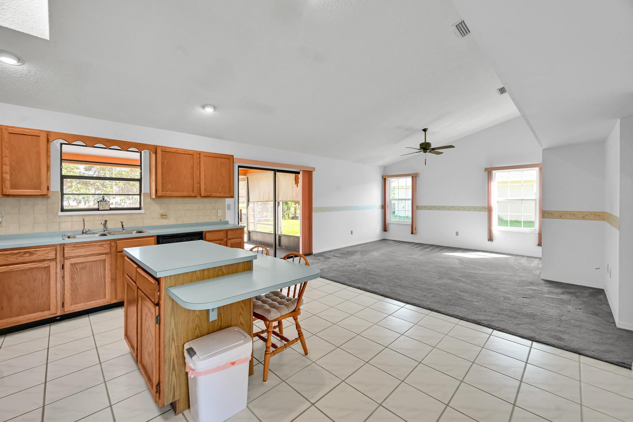 SEBASTIAN HIGHLANDS UNIT 10 - Residential