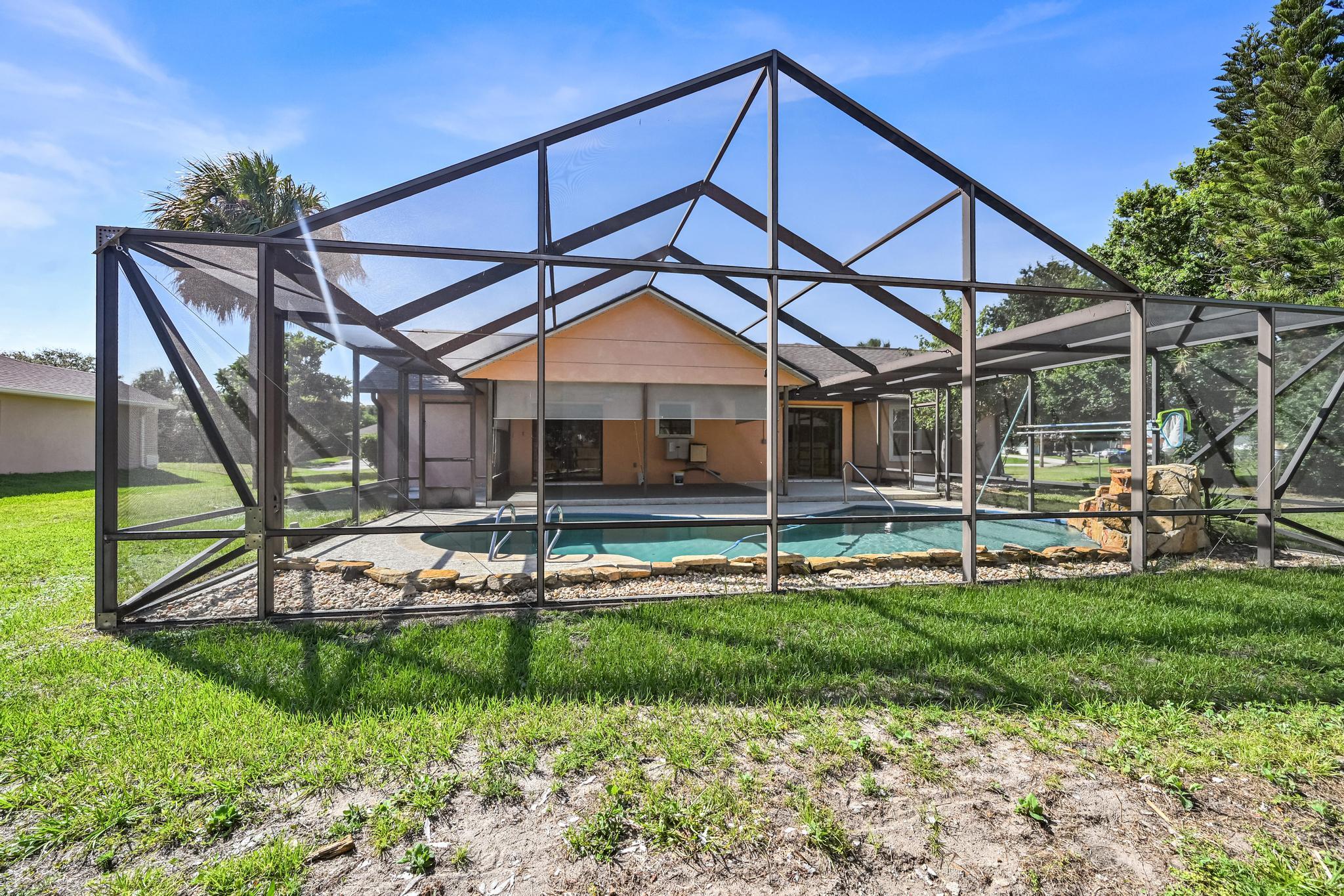 SEBASTIAN HIGHLANDS UNIT 10 - Residential