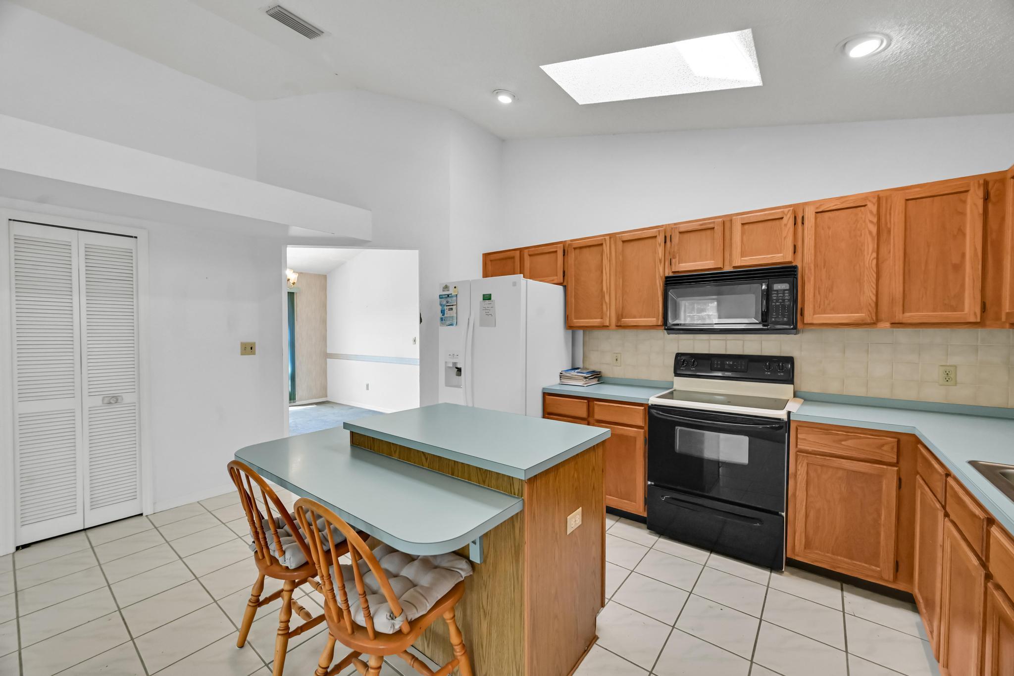 SEBASTIAN HIGHLANDS UNIT 10 - Residential