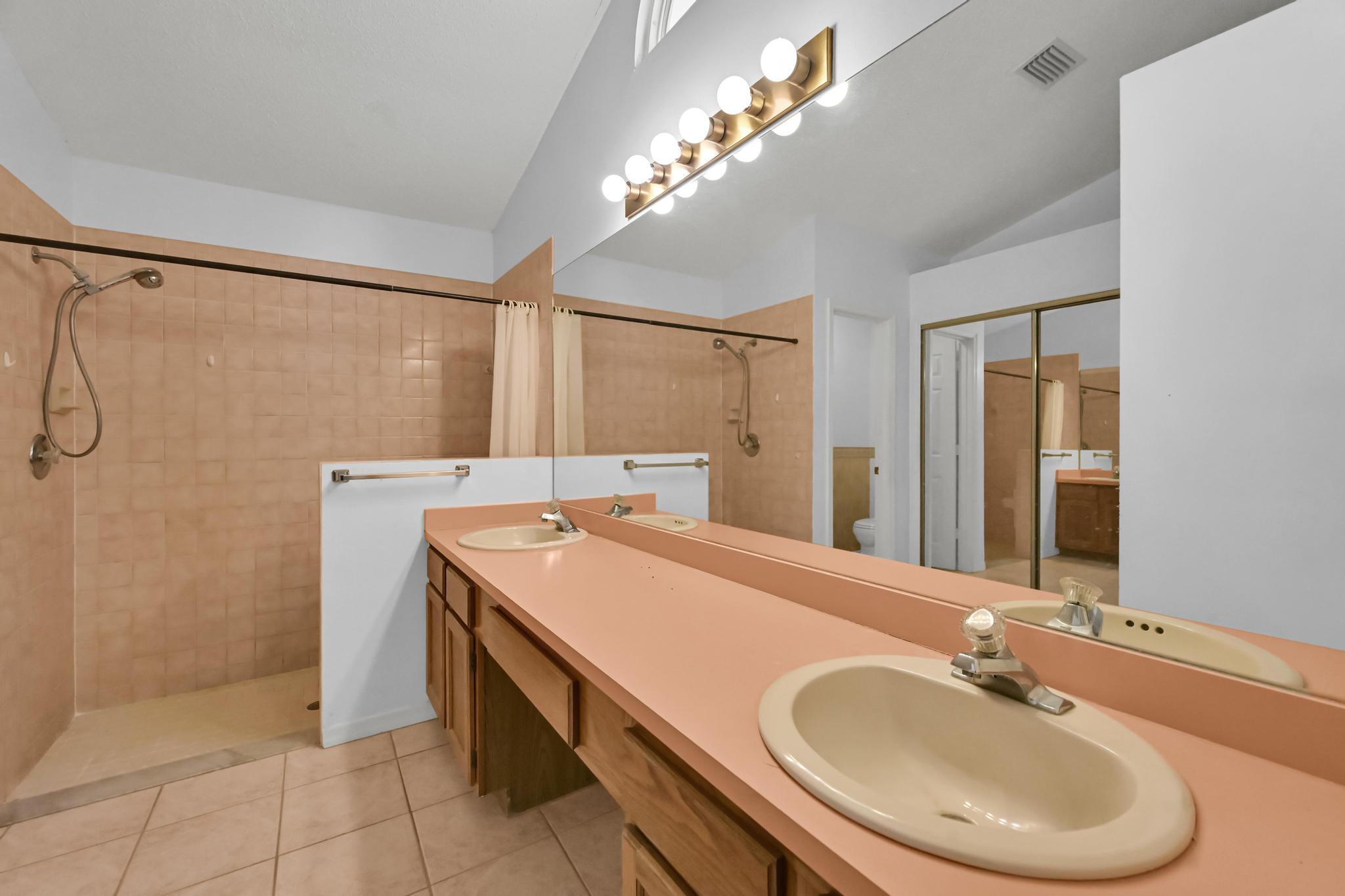 SEBASTIAN HIGHLANDS UNIT 10 - Residential
