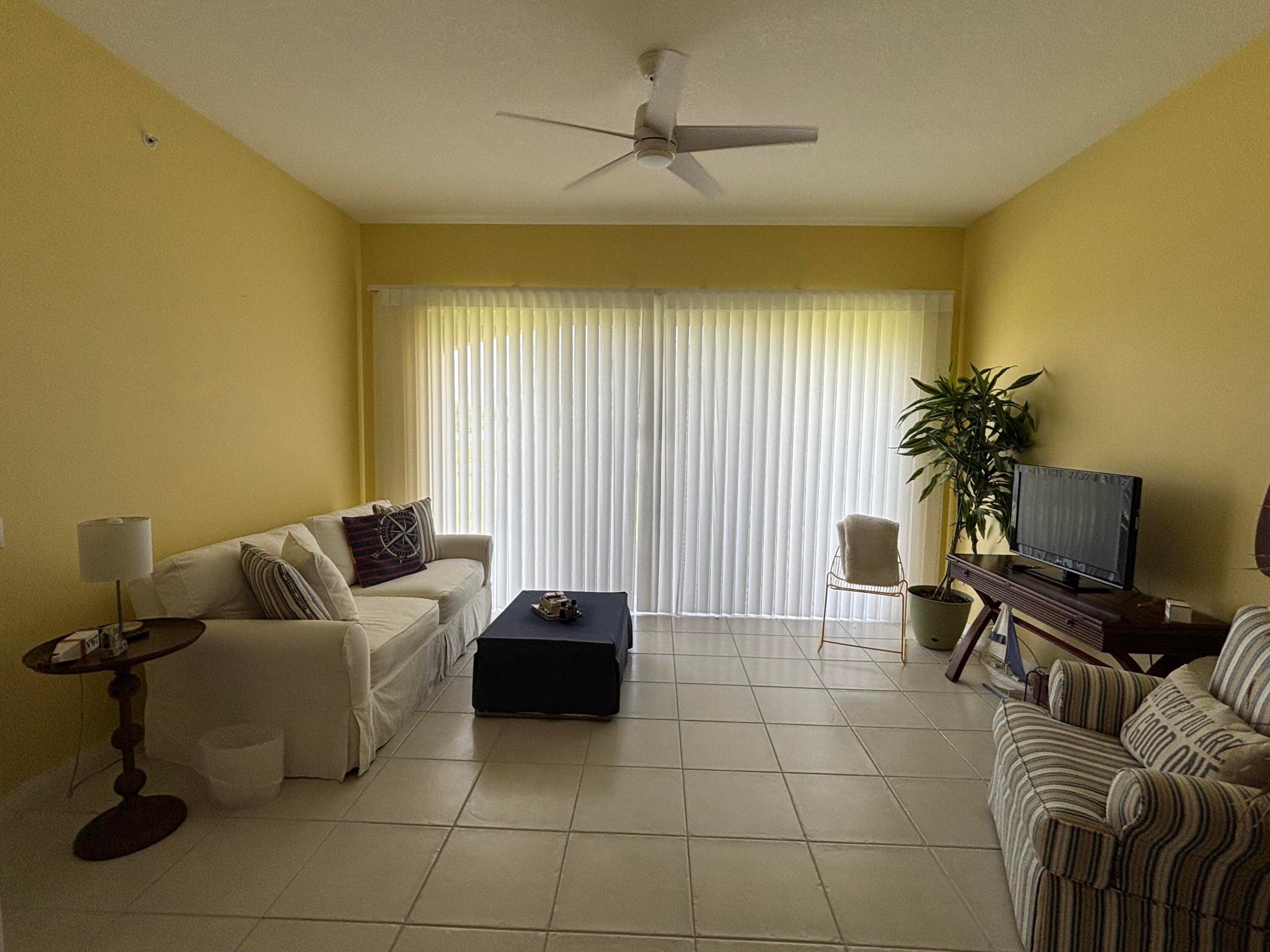 HARBOUR ISLE AT HUTCHINSON ISLAND - Residential Lease