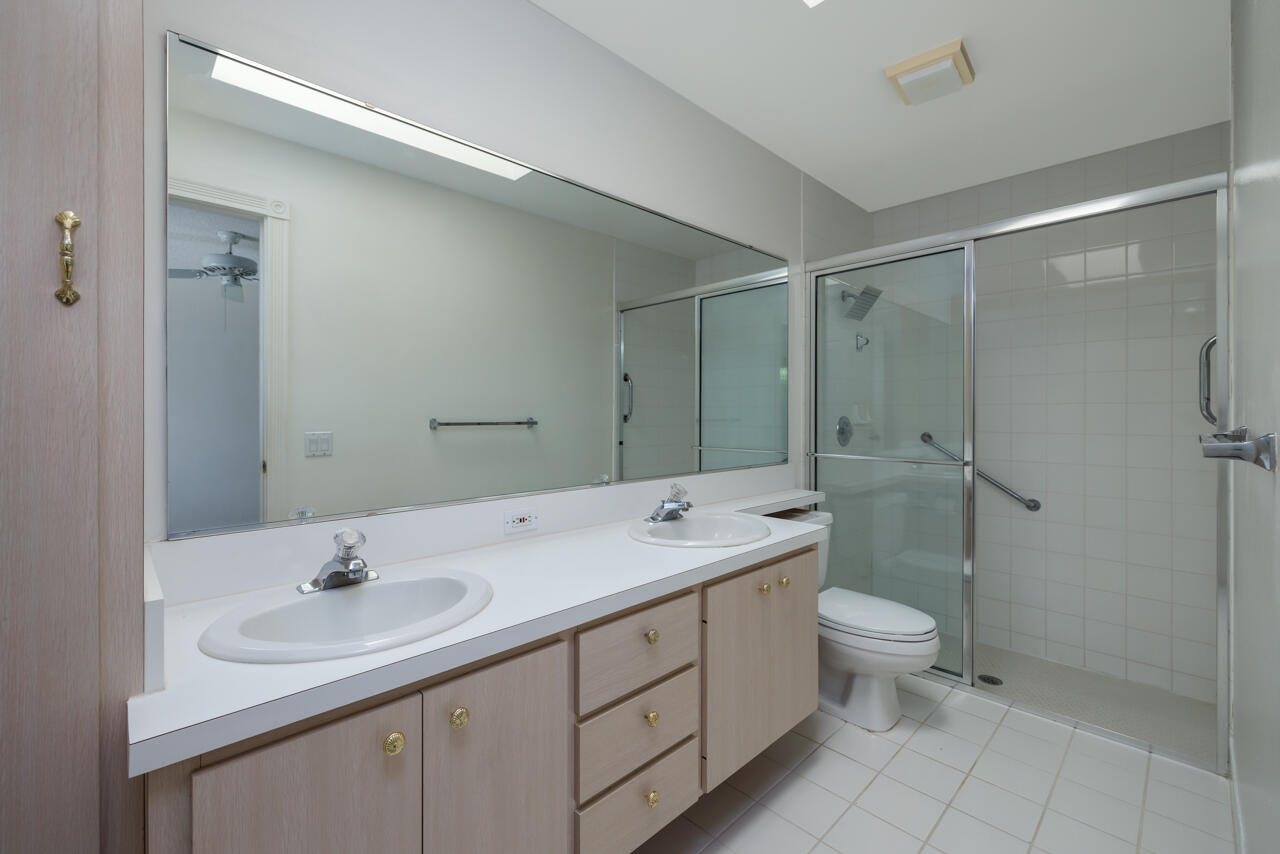 THE MEADOWS AT MARTIN DOWNS - Residential Lease