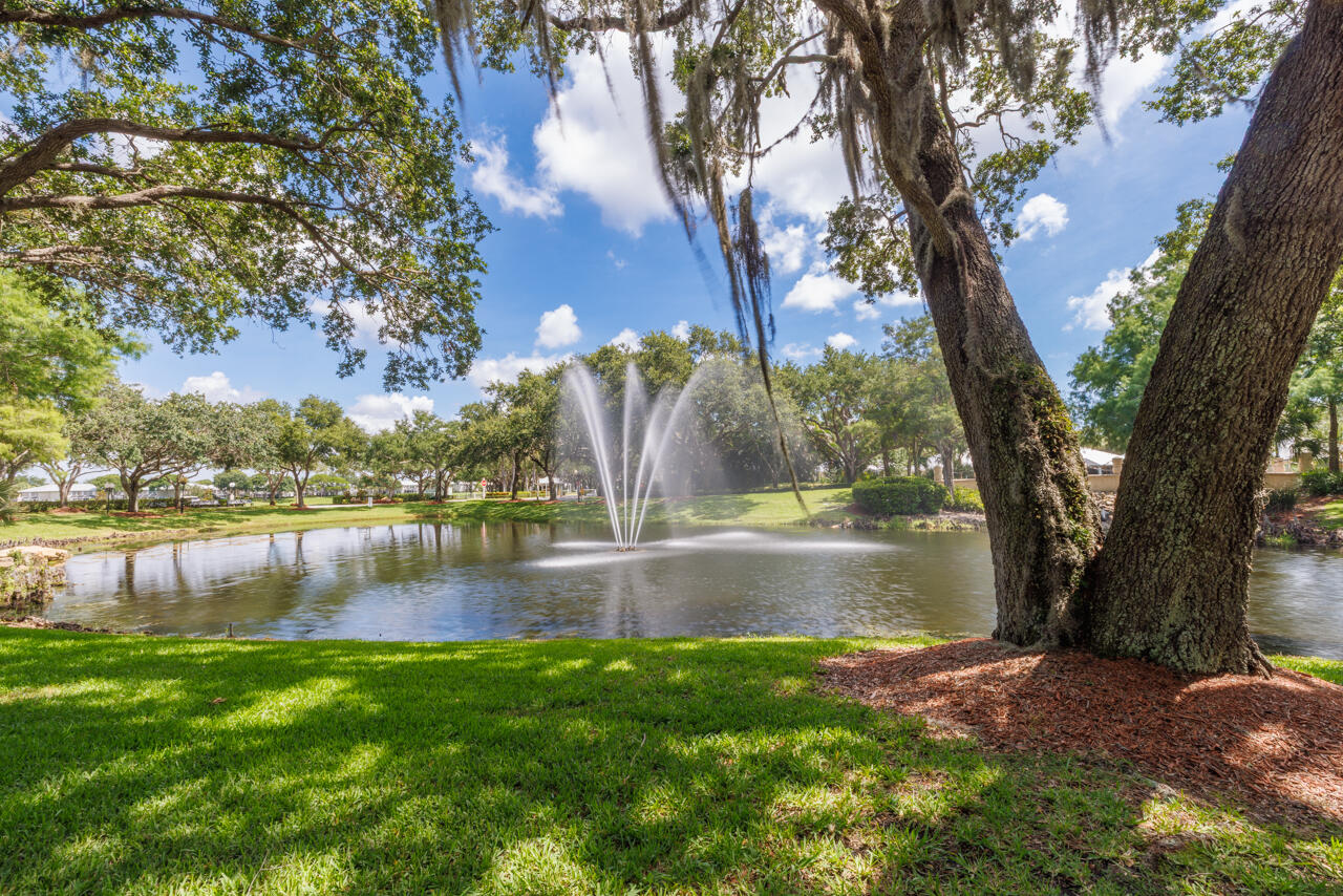 THE MEADOWS AT MARTIN DOWNS - Residential Lease