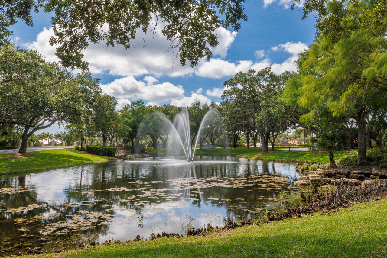 THE MEADOWS AT MARTIN DOWNS - Residential Lease