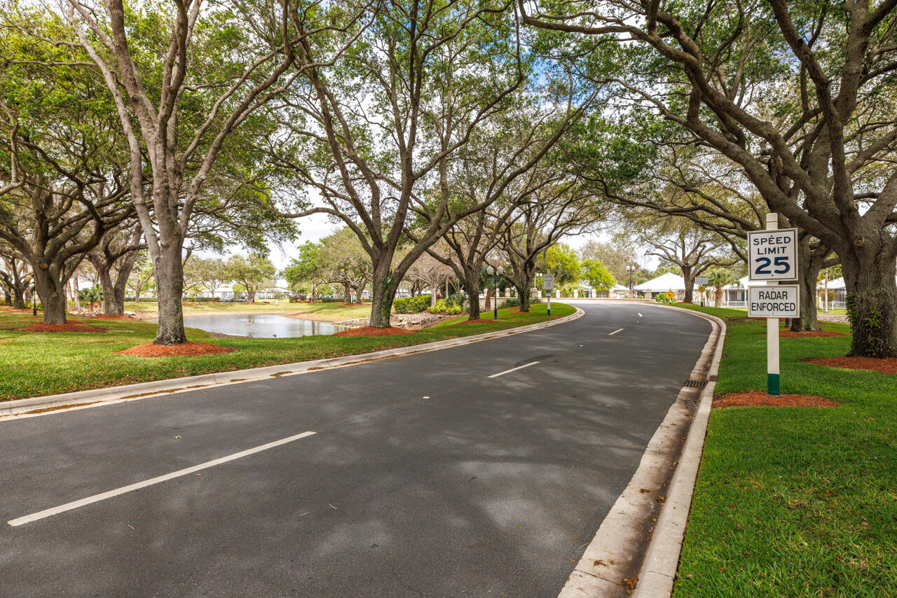 THE MEADOWS AT MARTIN DOWNS - Residential Lease