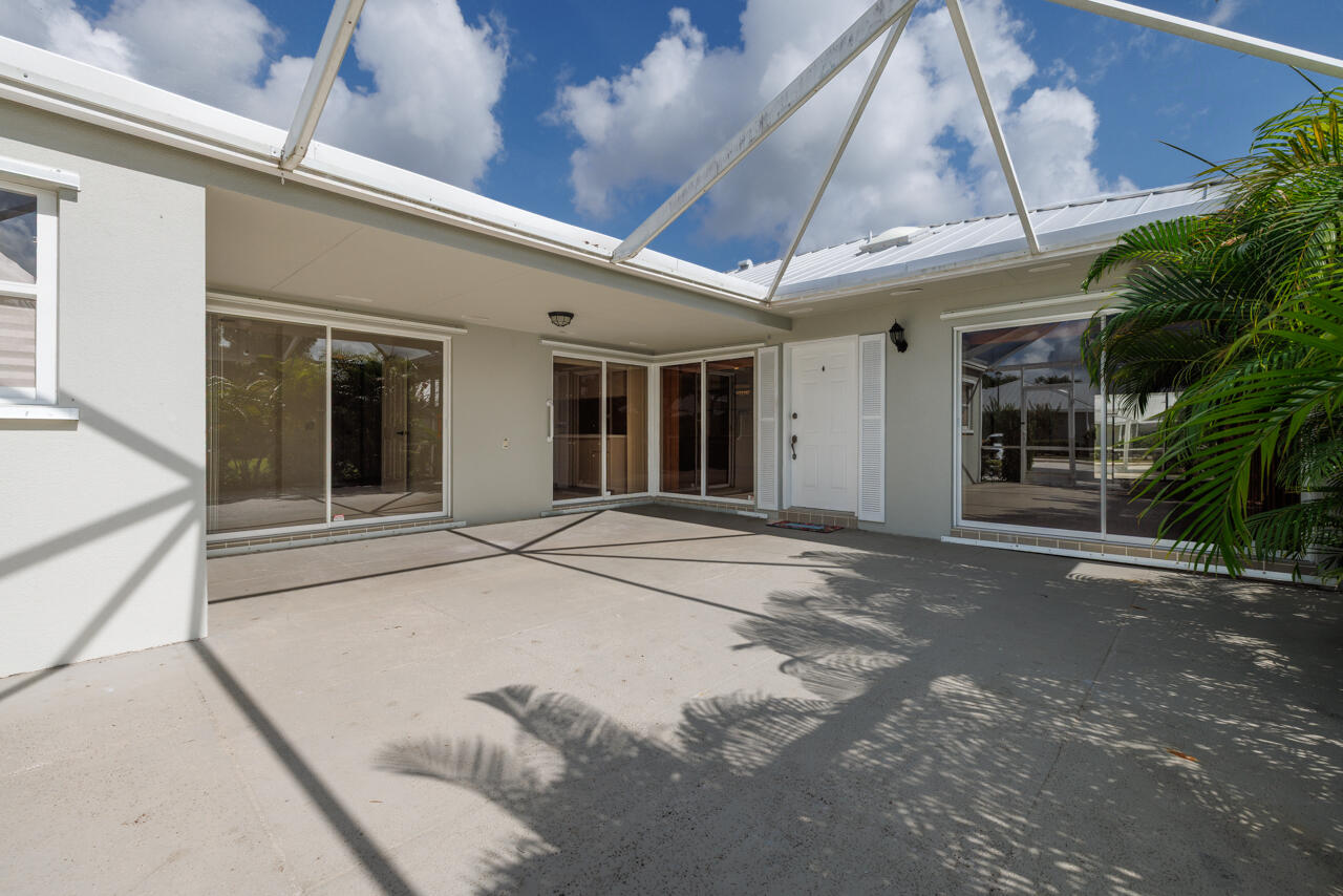 THE MEADOWS AT MARTIN DOWNS - Residential Lease