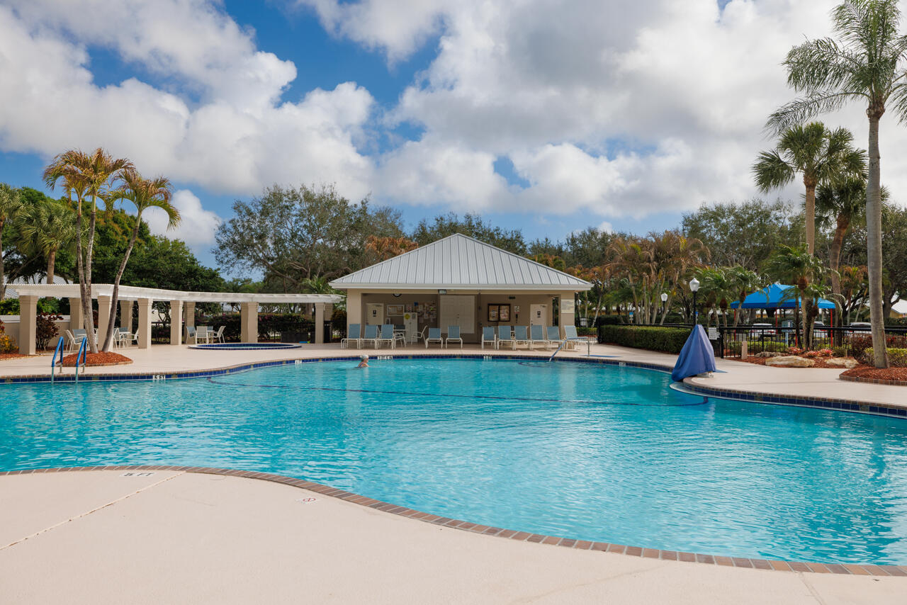 THE MEADOWS AT MARTIN DOWNS - Residential Lease