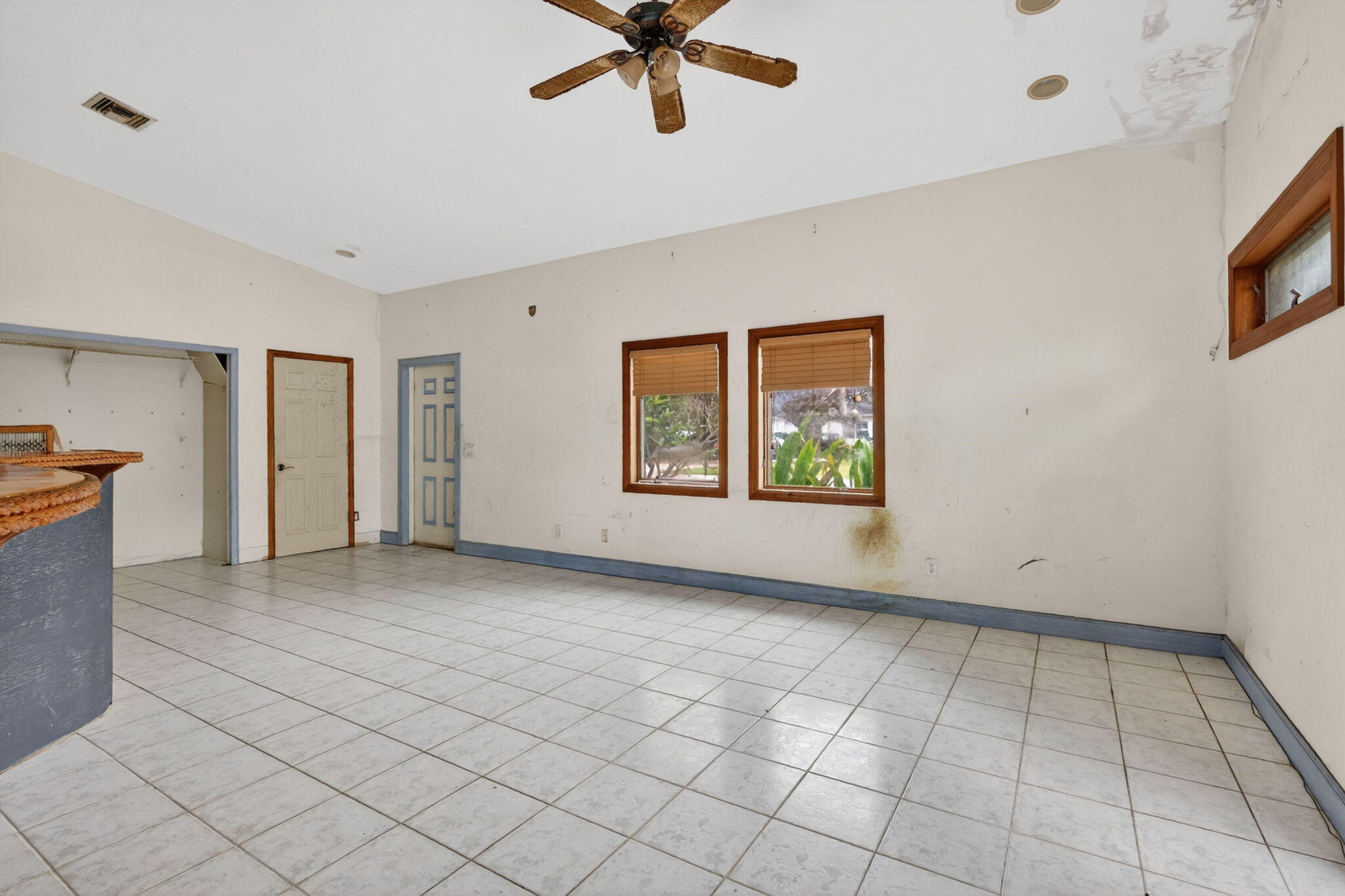 RIVER TERRACE - Residential