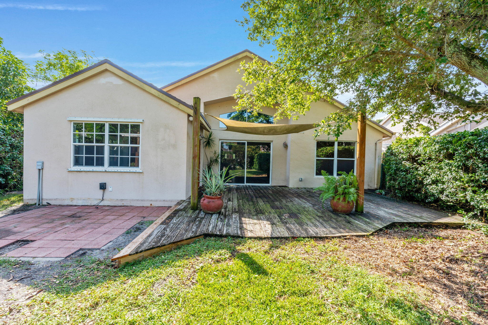 SARATOGA AT ROYAL PALM 1 - Residential