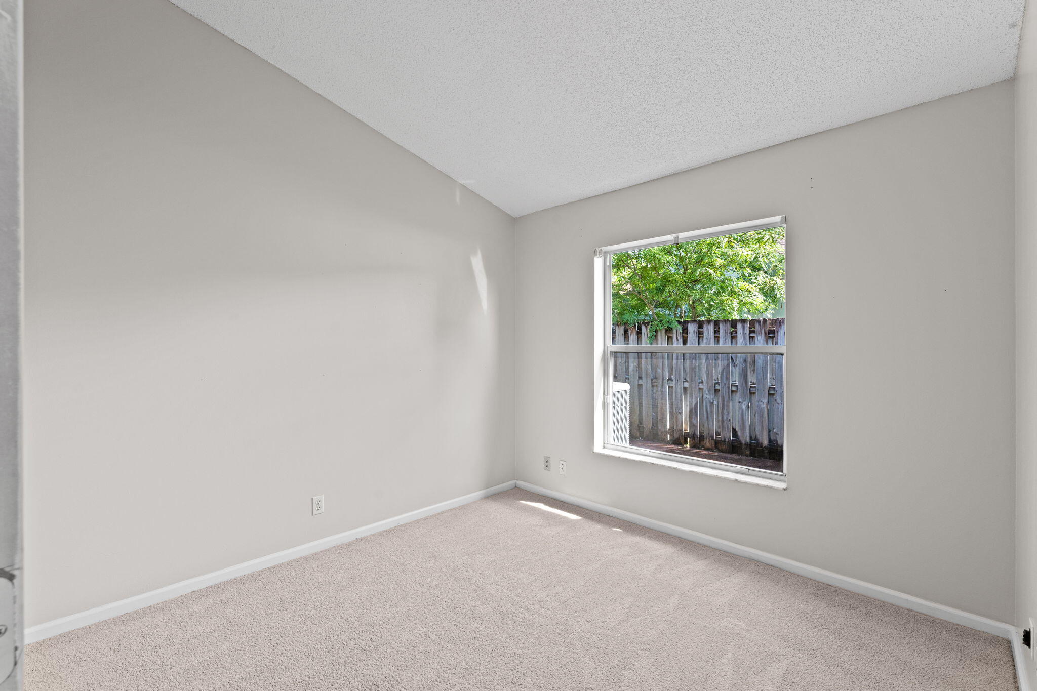 SARATOGA AT ROYAL PALM 1 - Residential
