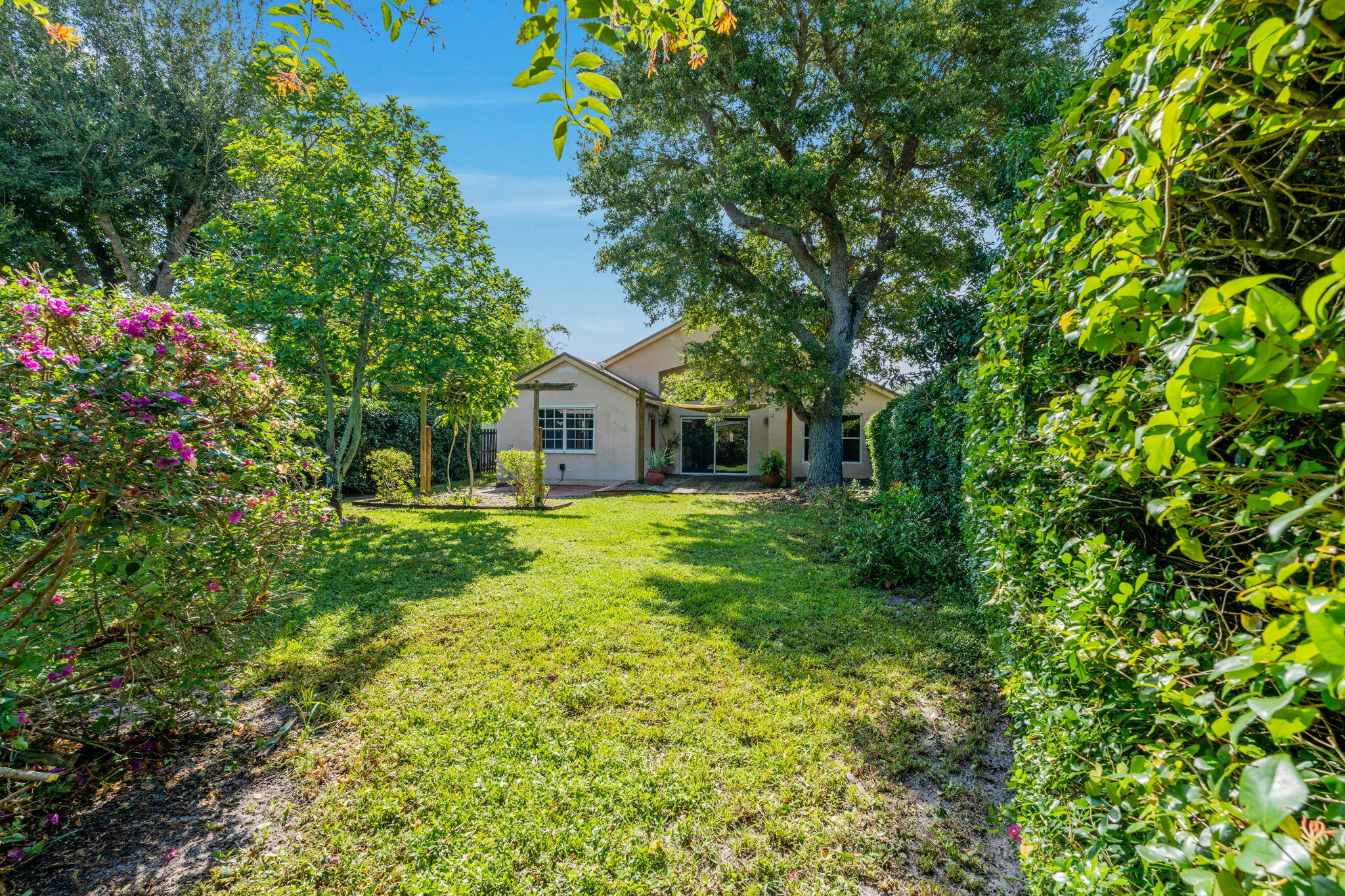 SARATOGA AT ROYAL PALM 1 - Residential