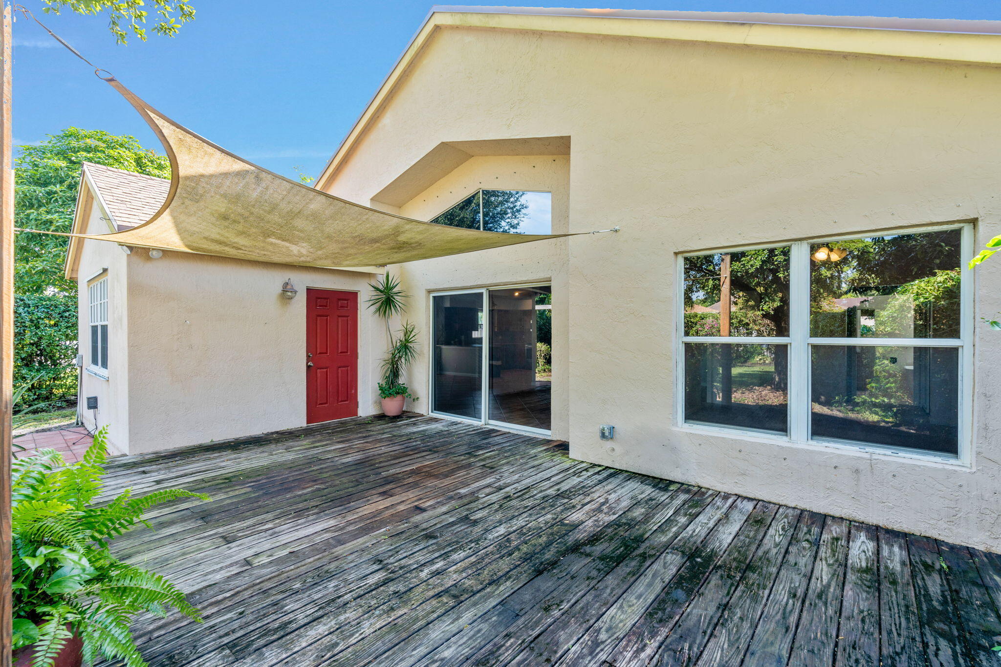 SARATOGA AT ROYAL PALM 1 - Residential