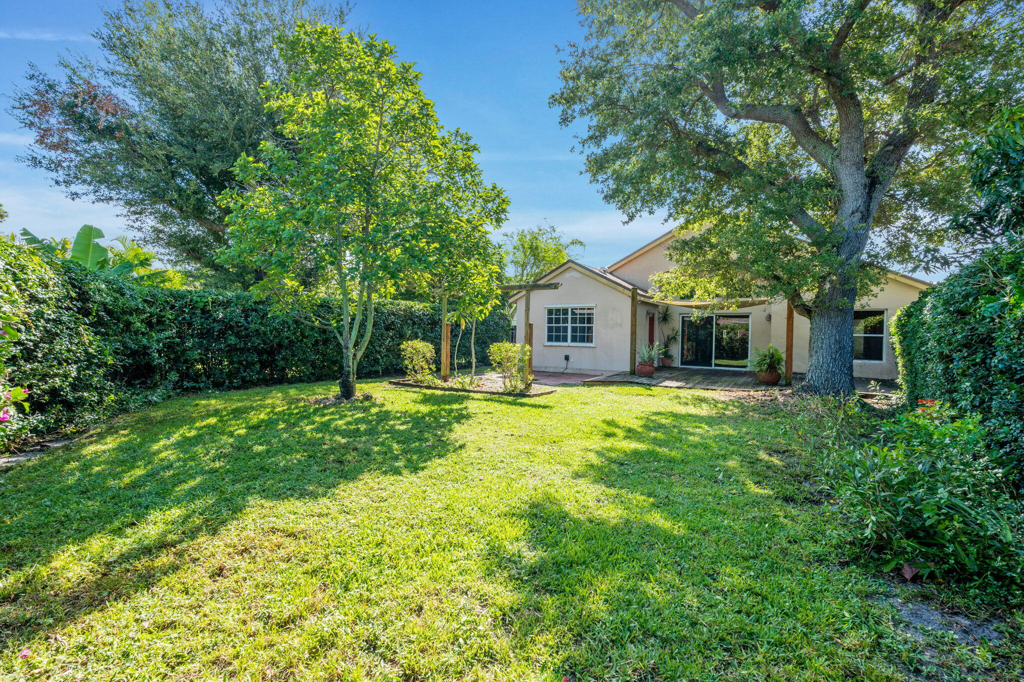 SARATOGA AT ROYAL PALM 1 - Residential