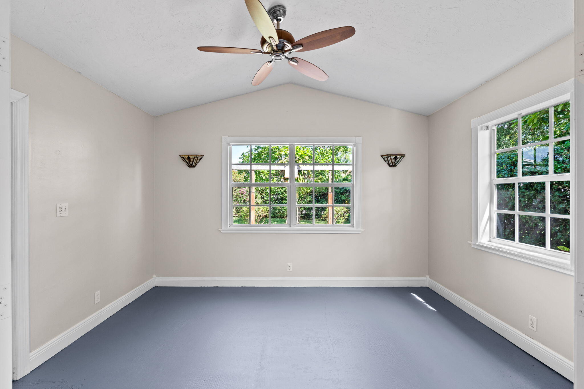 SARATOGA AT ROYAL PALM 1 - Residential