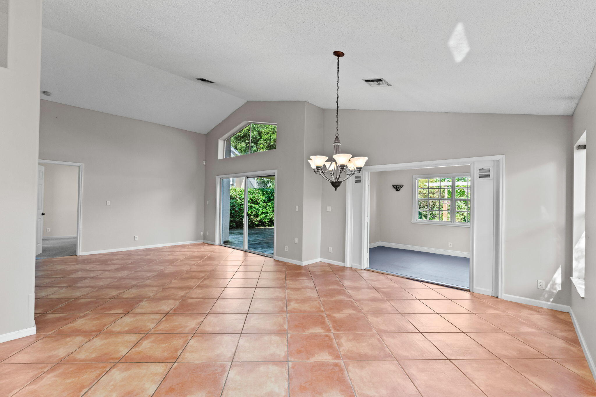 SARATOGA AT ROYAL PALM 1 - Residential