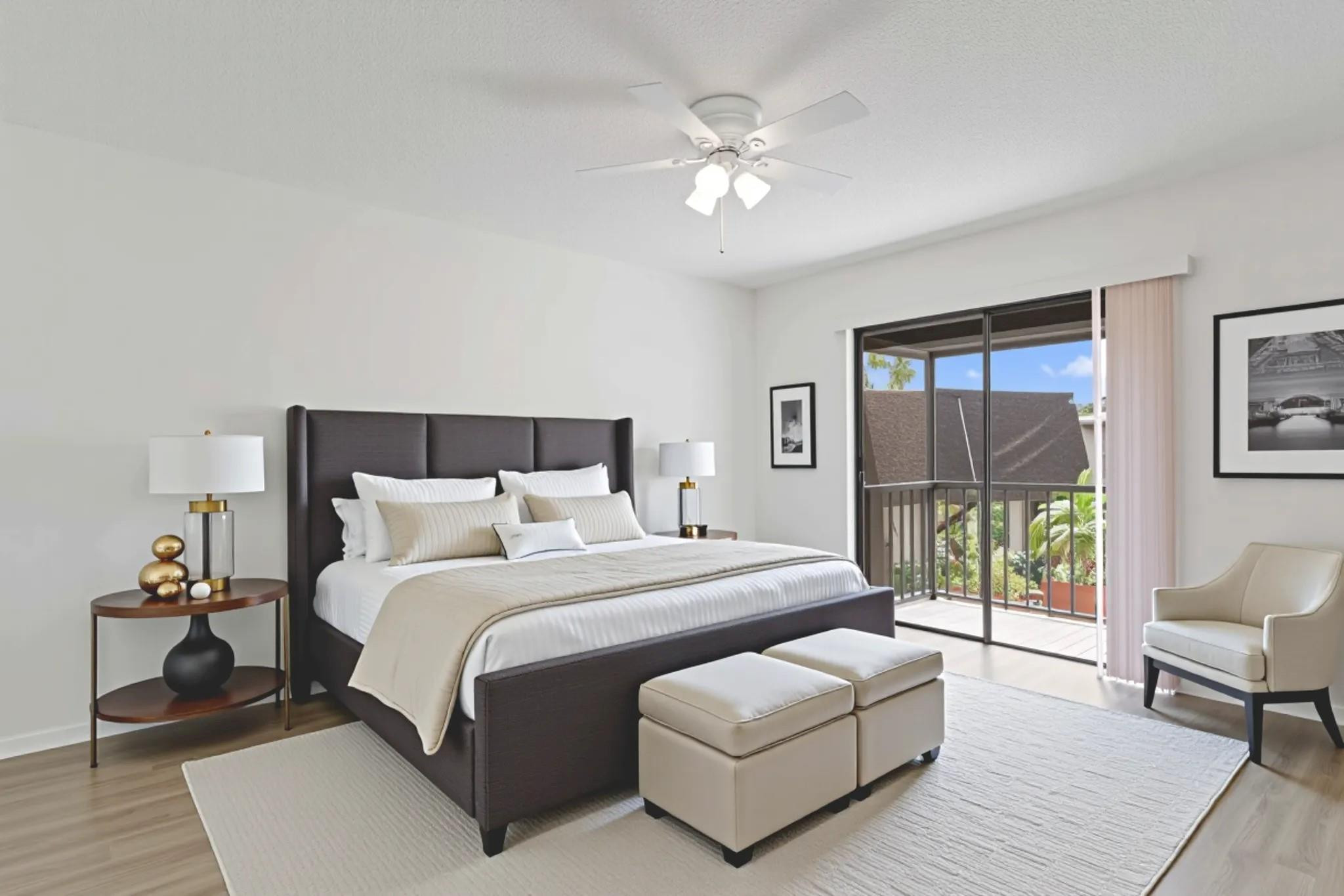 VILLAS AT WOODLAND GREENS - Residential