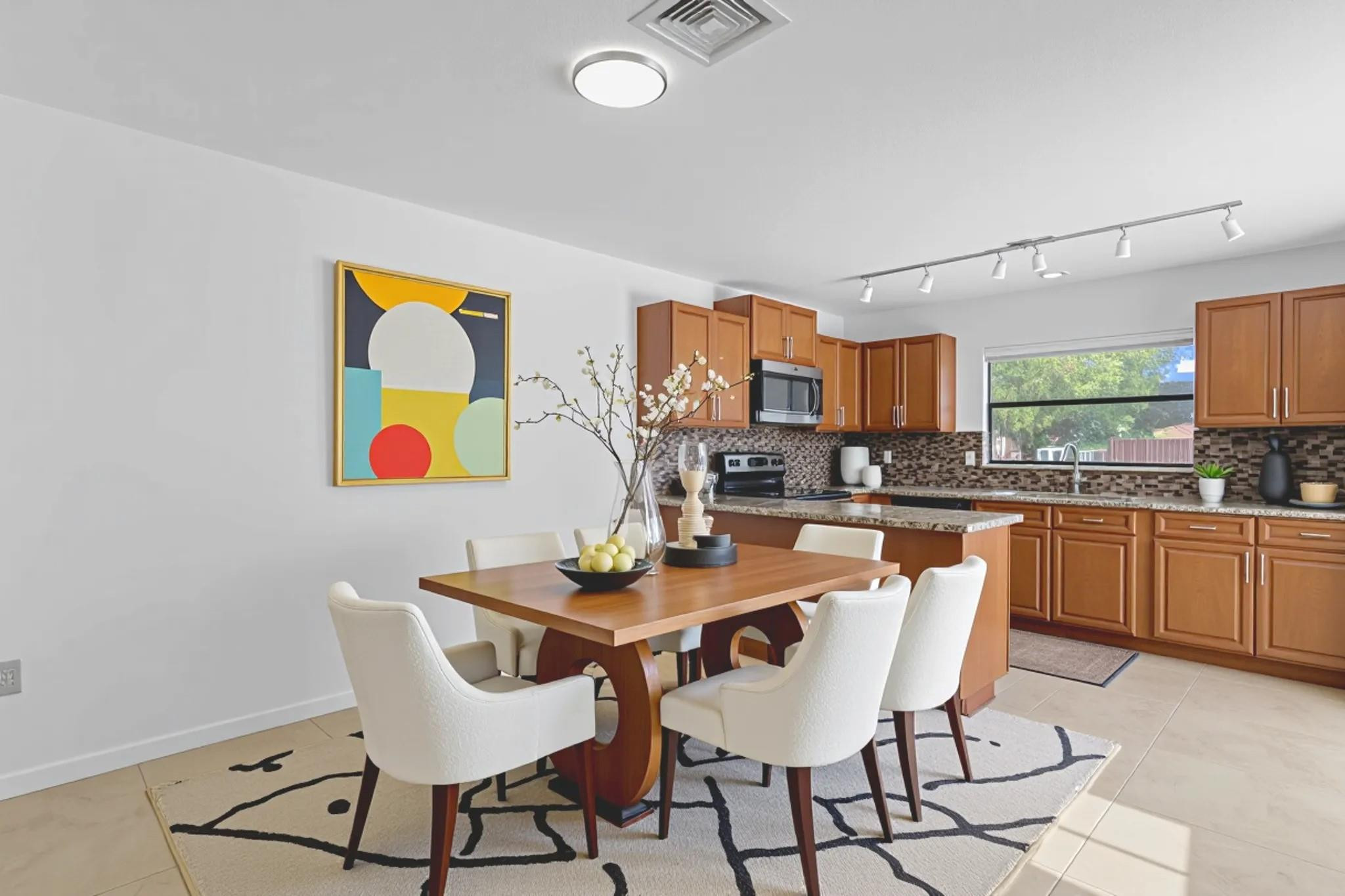 VILLAS AT WOODLAND GREENS - Residential