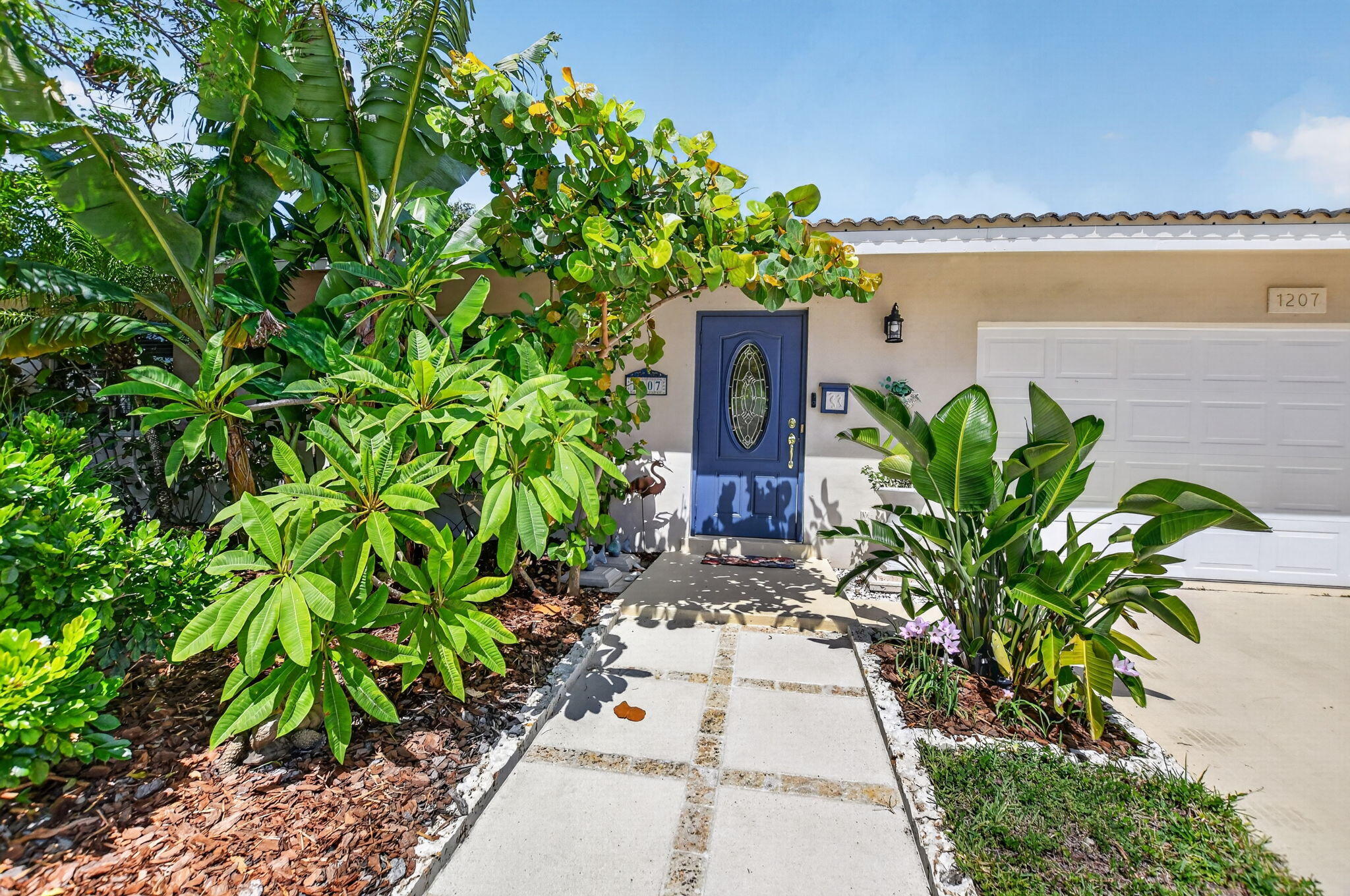 BOCA RATON SQUARE - Residential