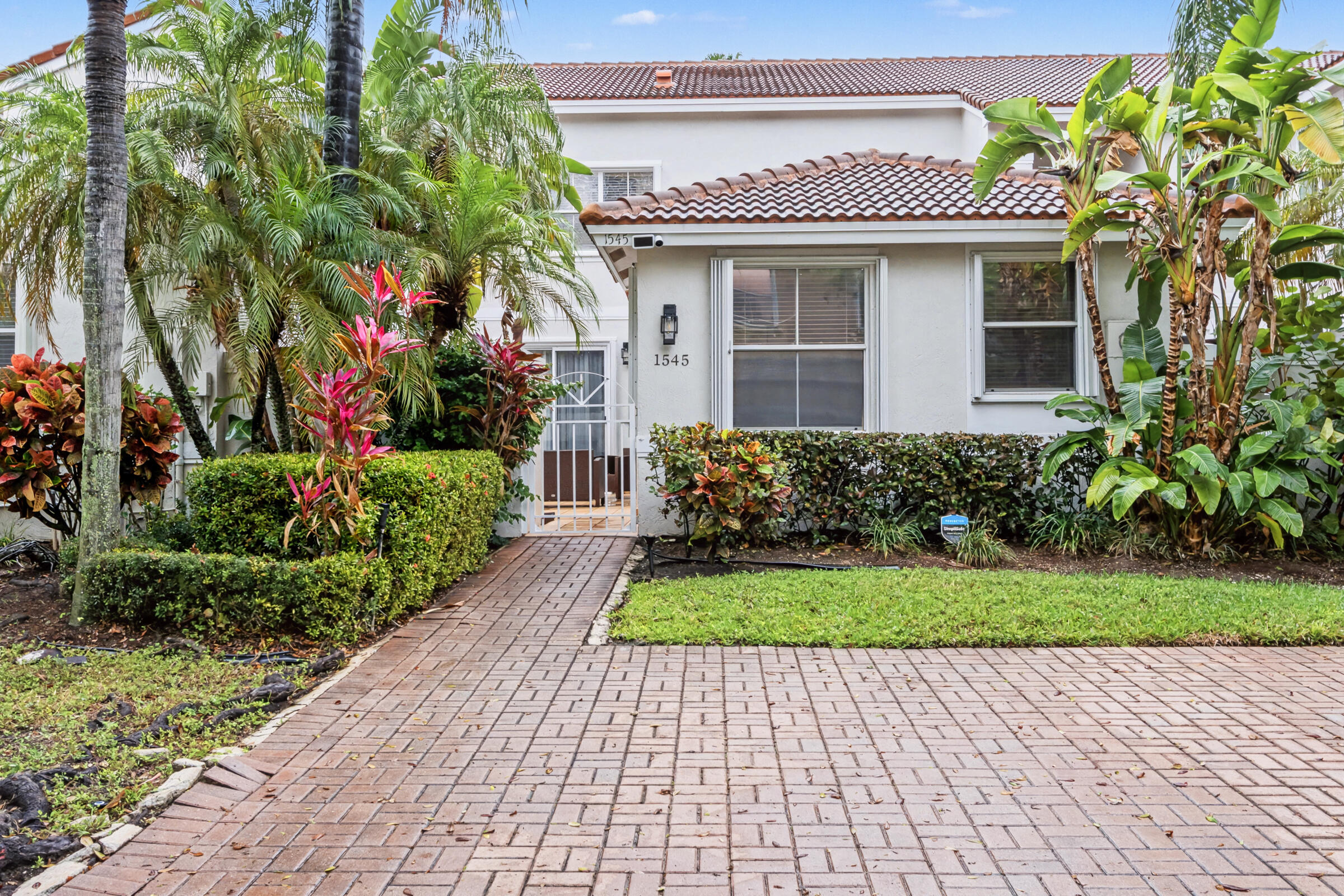 WEST LAKE VILLAGE PLAT - Residential Lease