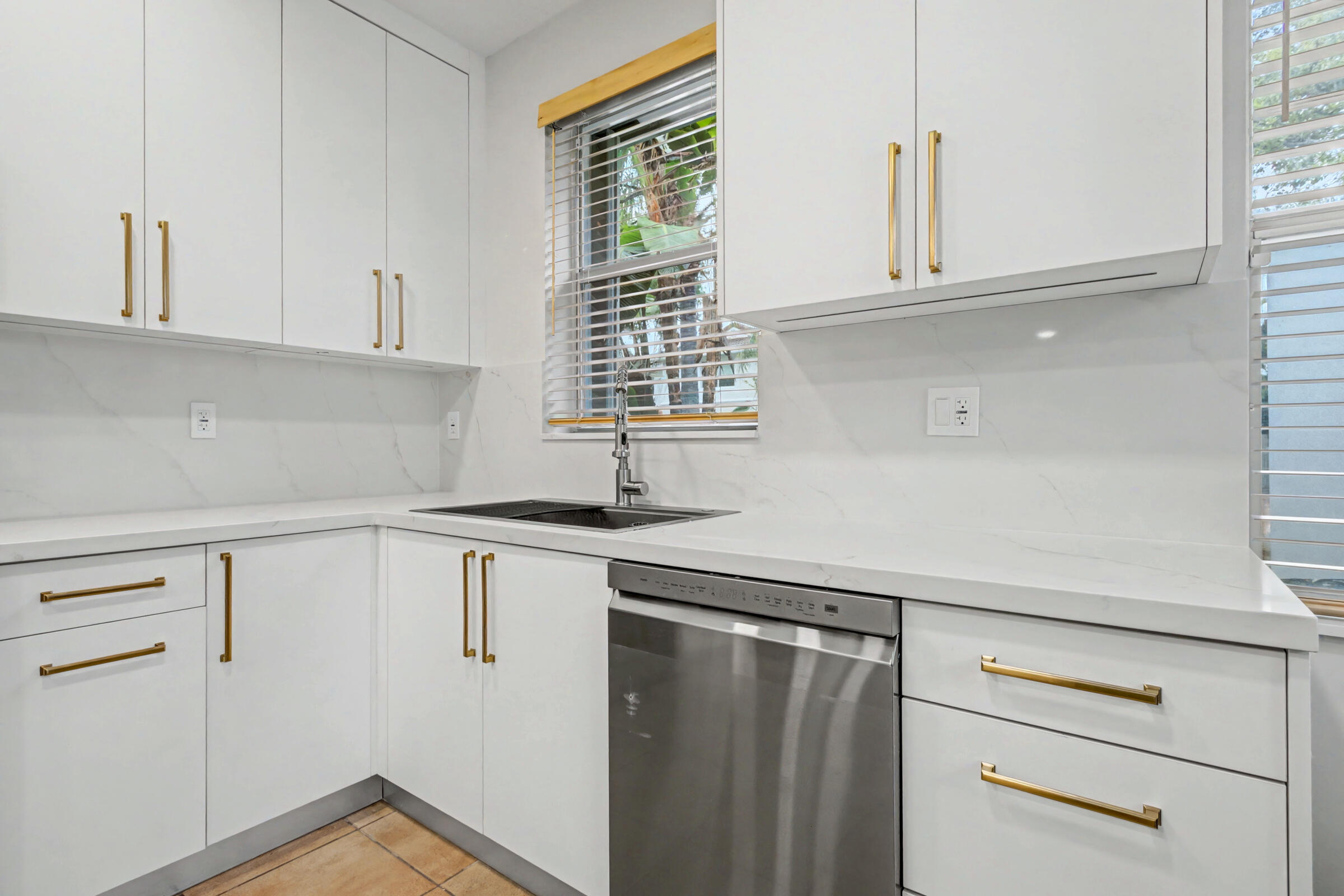 WEST LAKE VILLAGE PLAT - Residential Lease