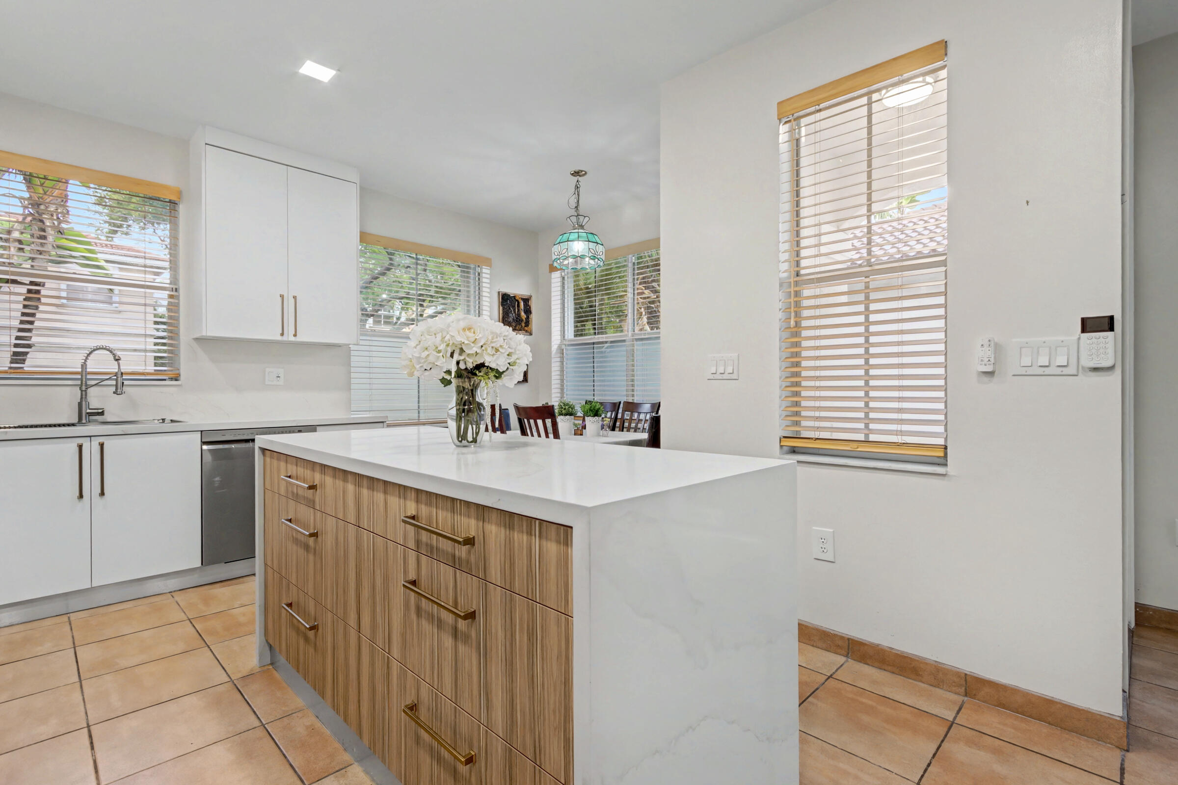 WEST LAKE VILLAGE PLAT - Residential Lease