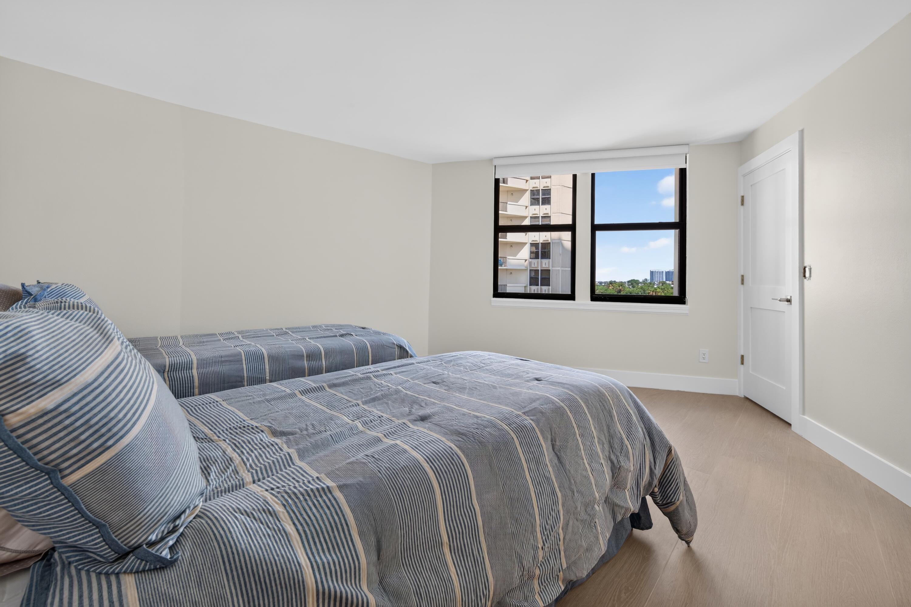 Phoenix Towers Condo No 1 - Residential