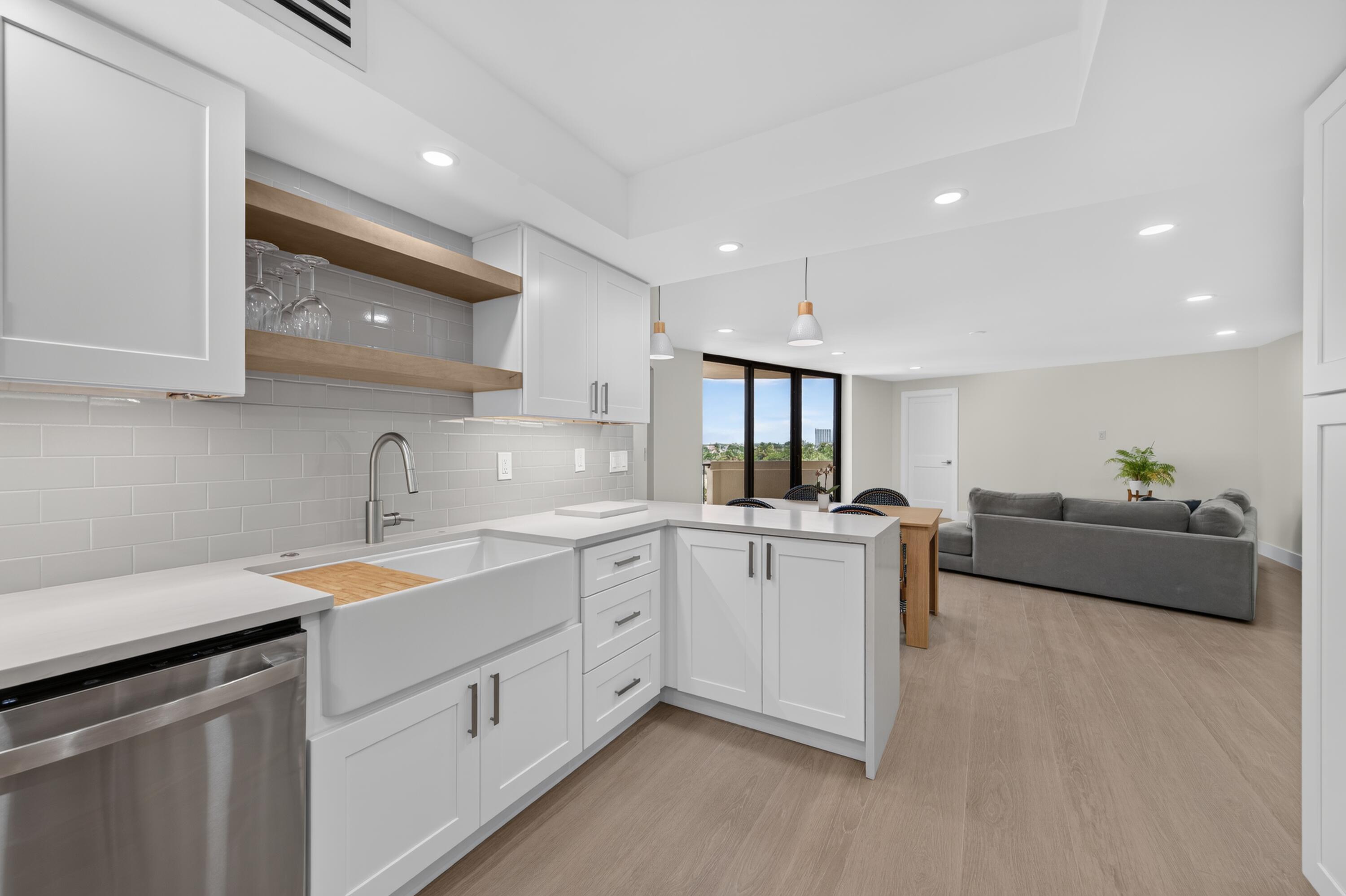 Phoenix Towers Condo No 1 - Residential
