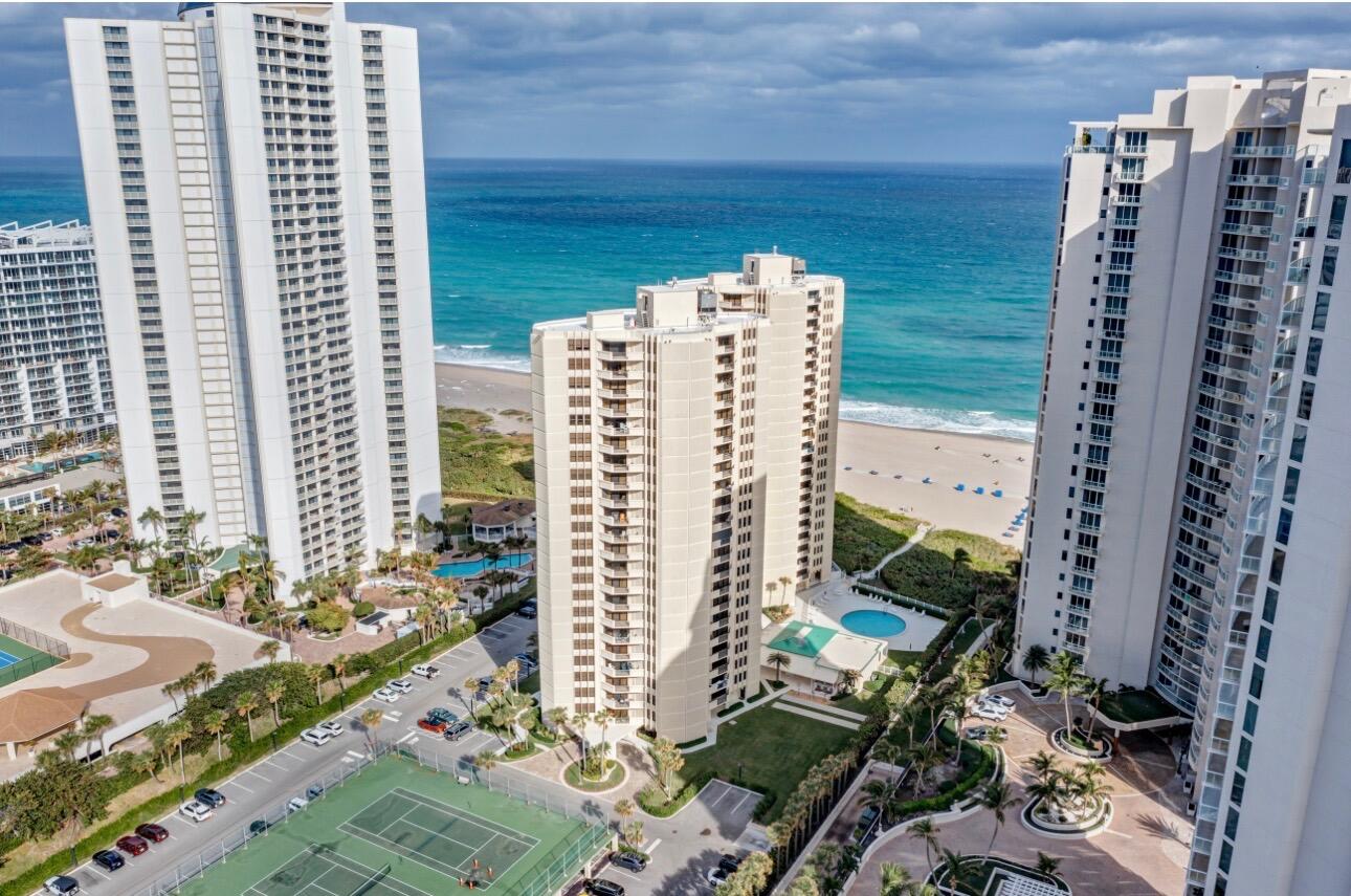 Phoenix Towers Condo No 1 - Residential