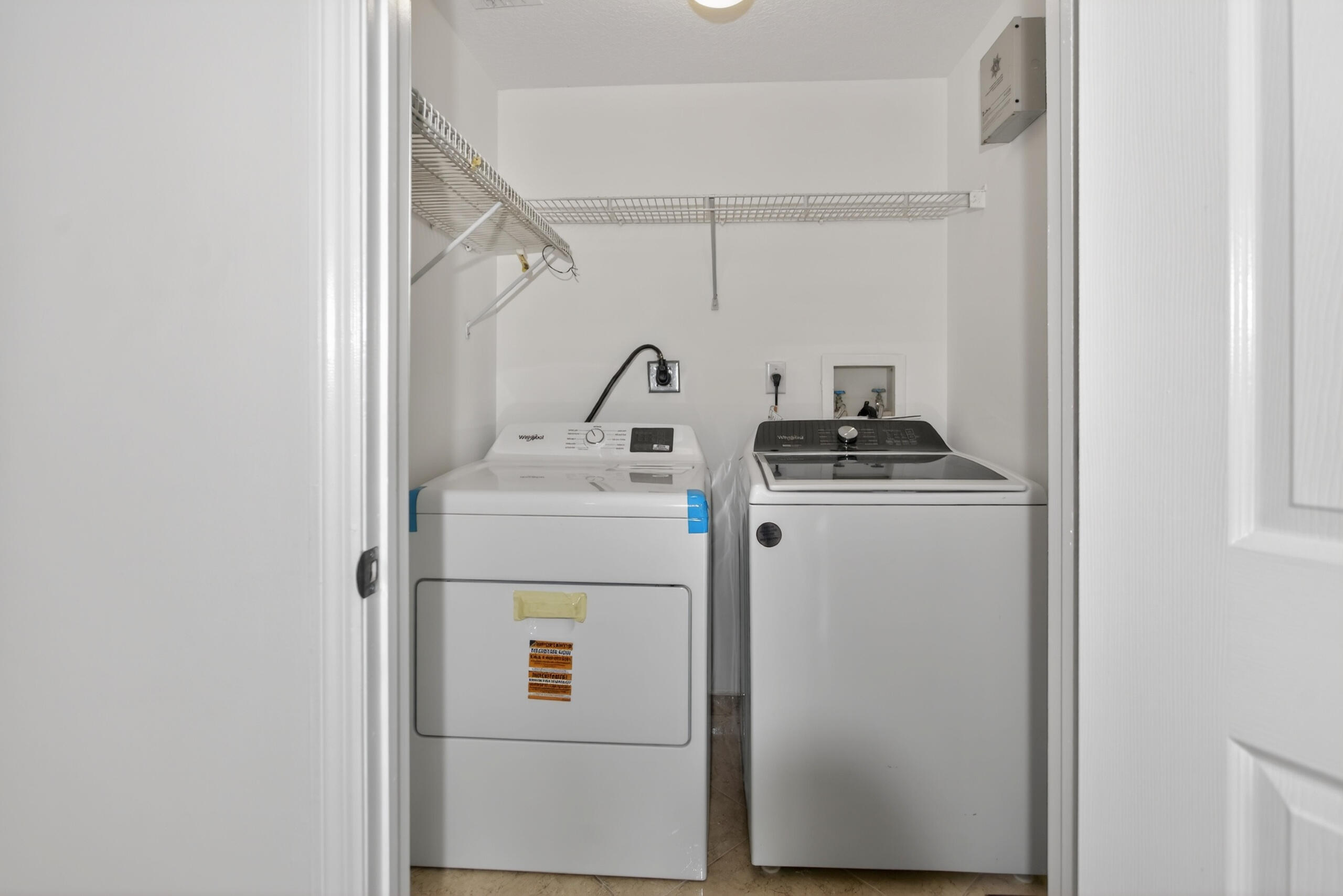 UNIVERSITY PARC RESIDENCES CONDO - Residential Lease