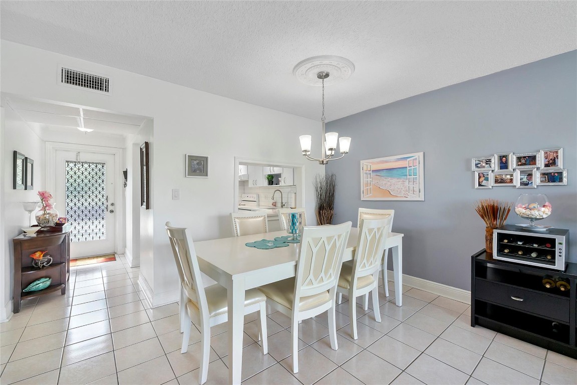 ORIOLE GOLF & TENNIS CLUB - Residential
