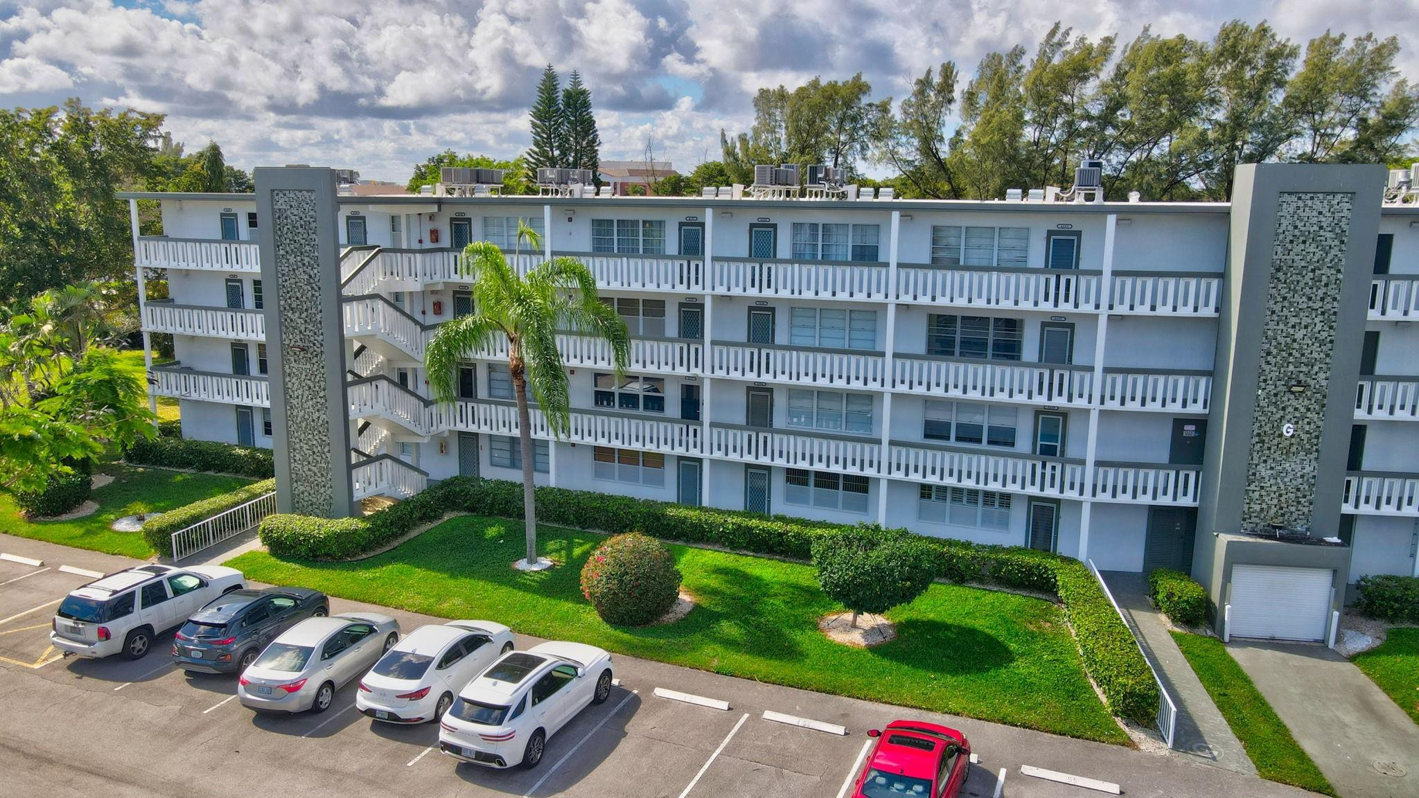 CAMBRIDGE G CONDO - Residential