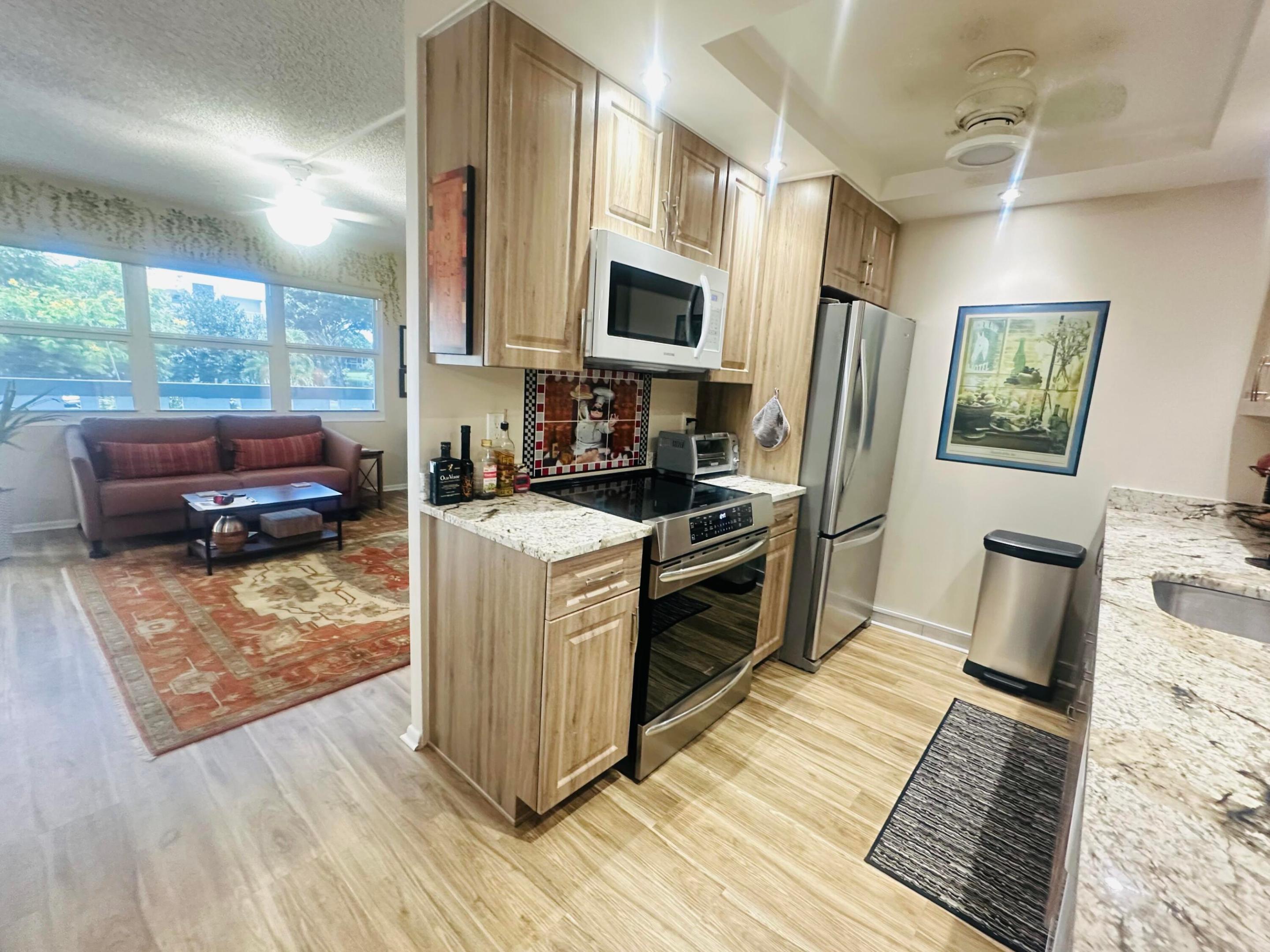 CAMBRIDGE G CONDO - Residential