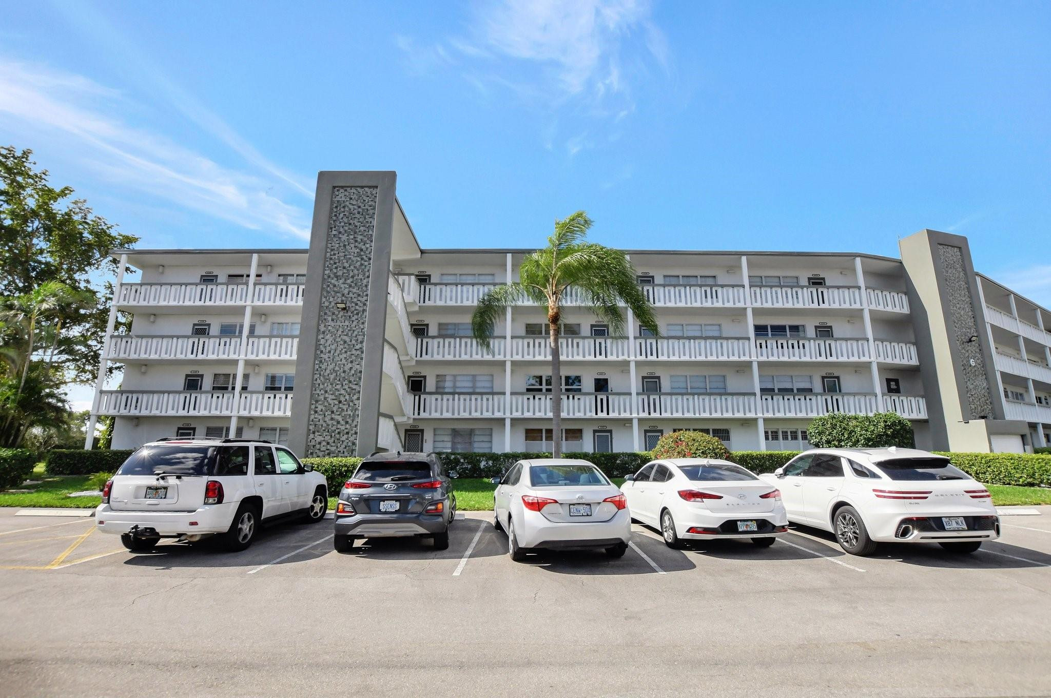 CAMBRIDGE G CONDO - Residential