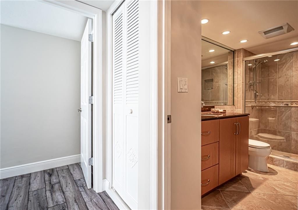 Regency Tower - Residential