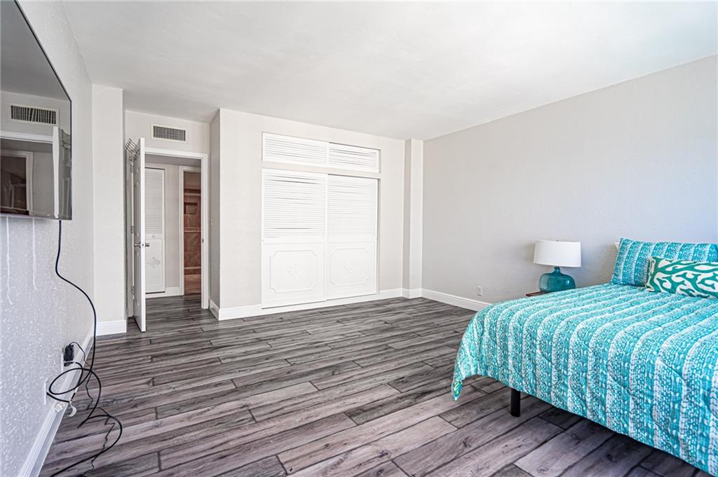 Regency Tower - Residential