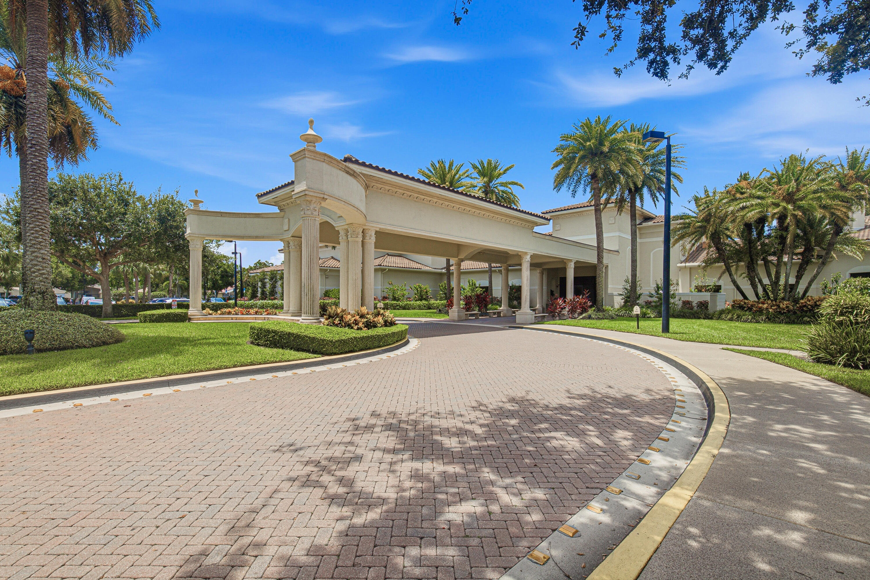 Valencia Shores - Residential