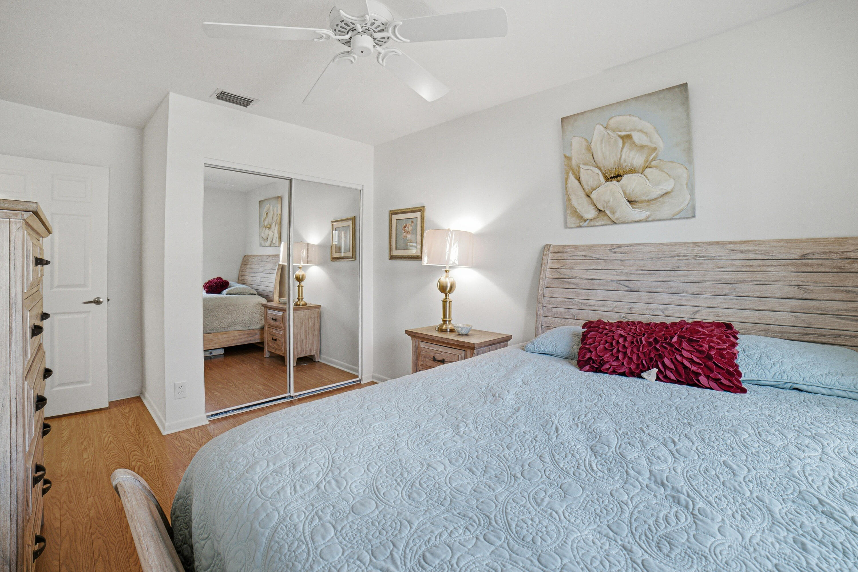 Valencia Shores - Residential