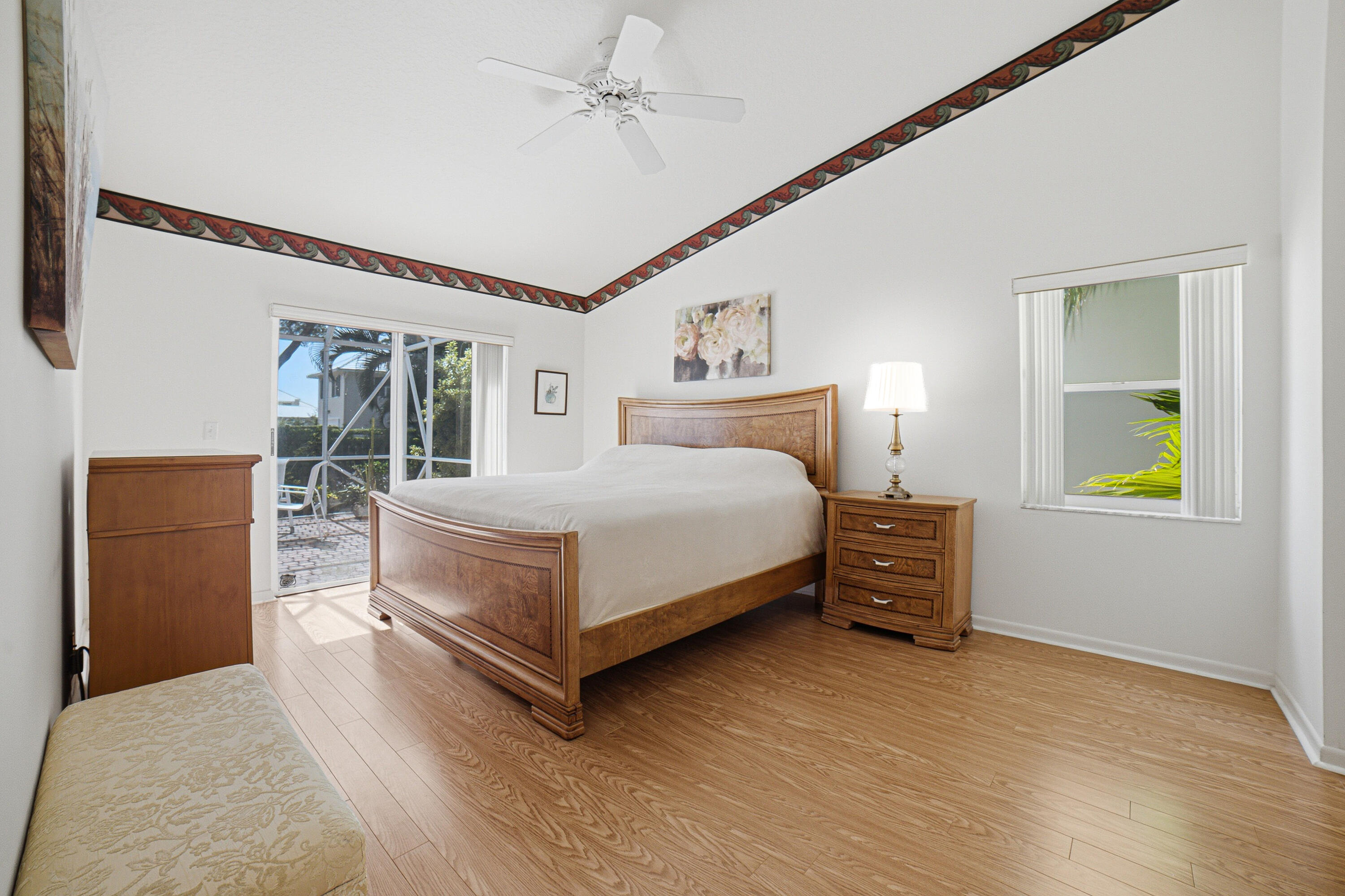 Valencia Shores - Residential