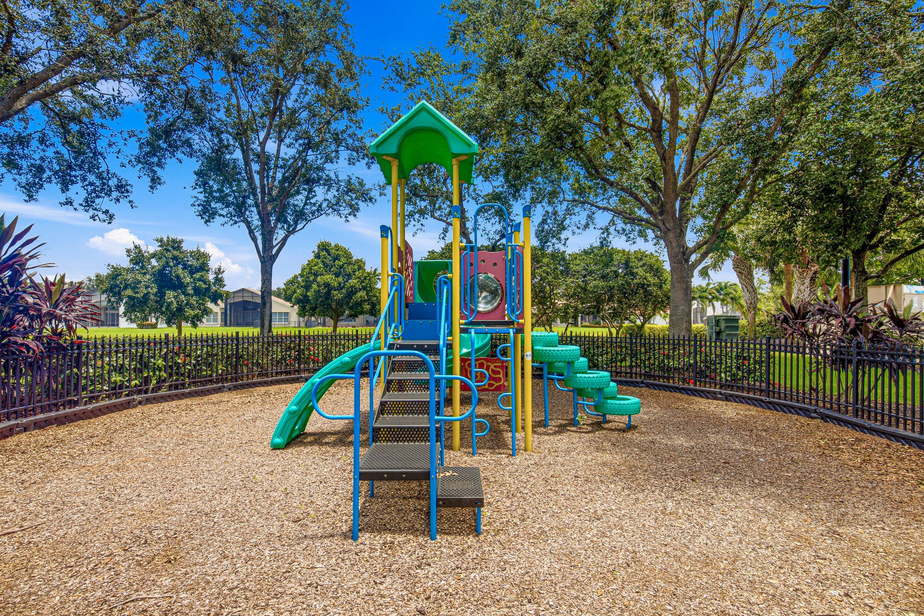 Valencia Shores - Residential