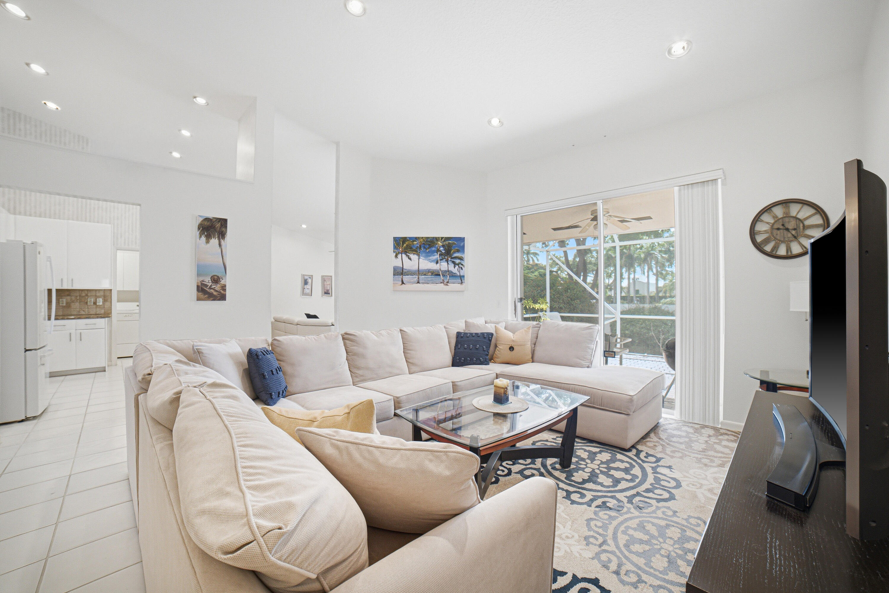 Valencia Shores - Residential