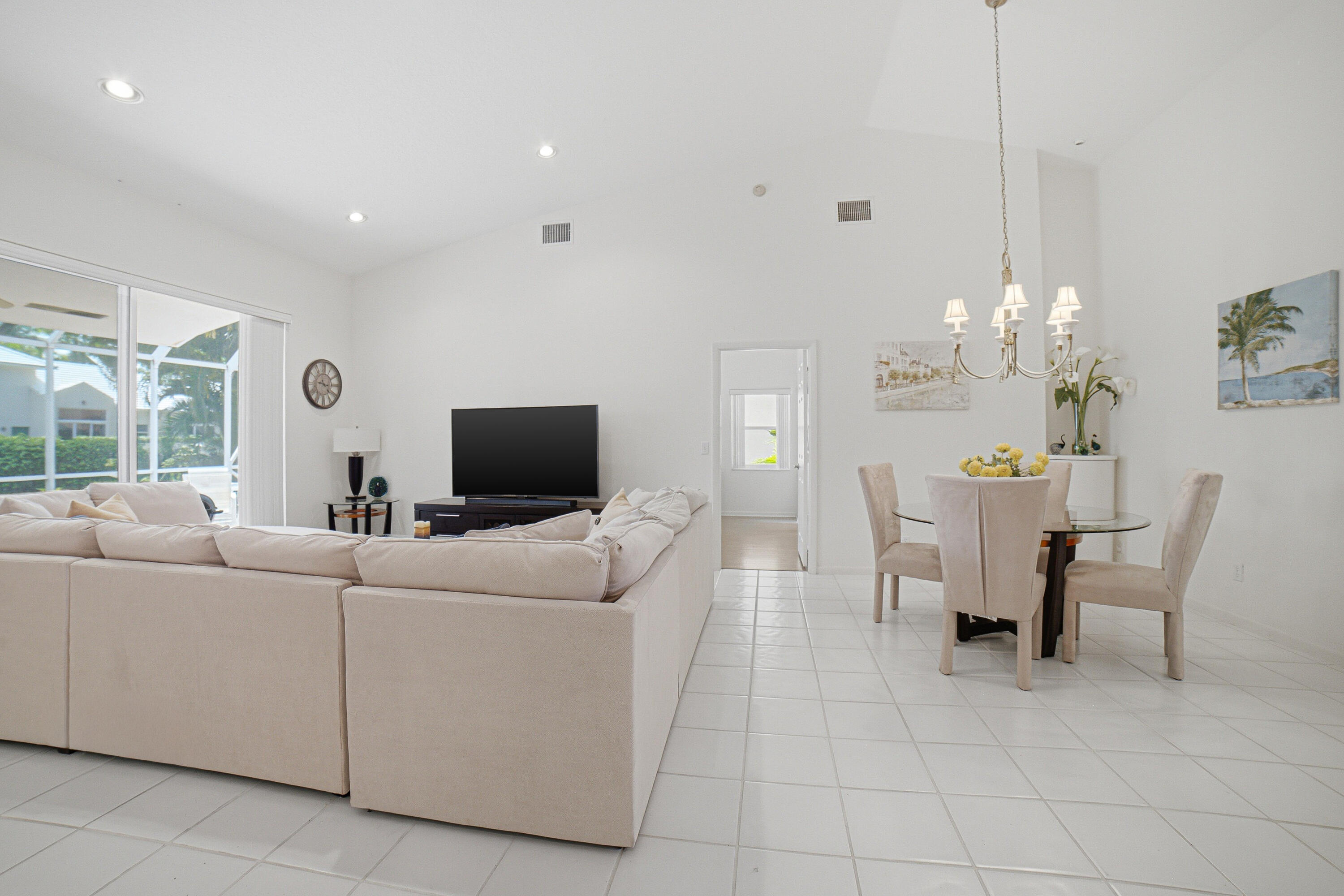 Valencia Shores - Residential