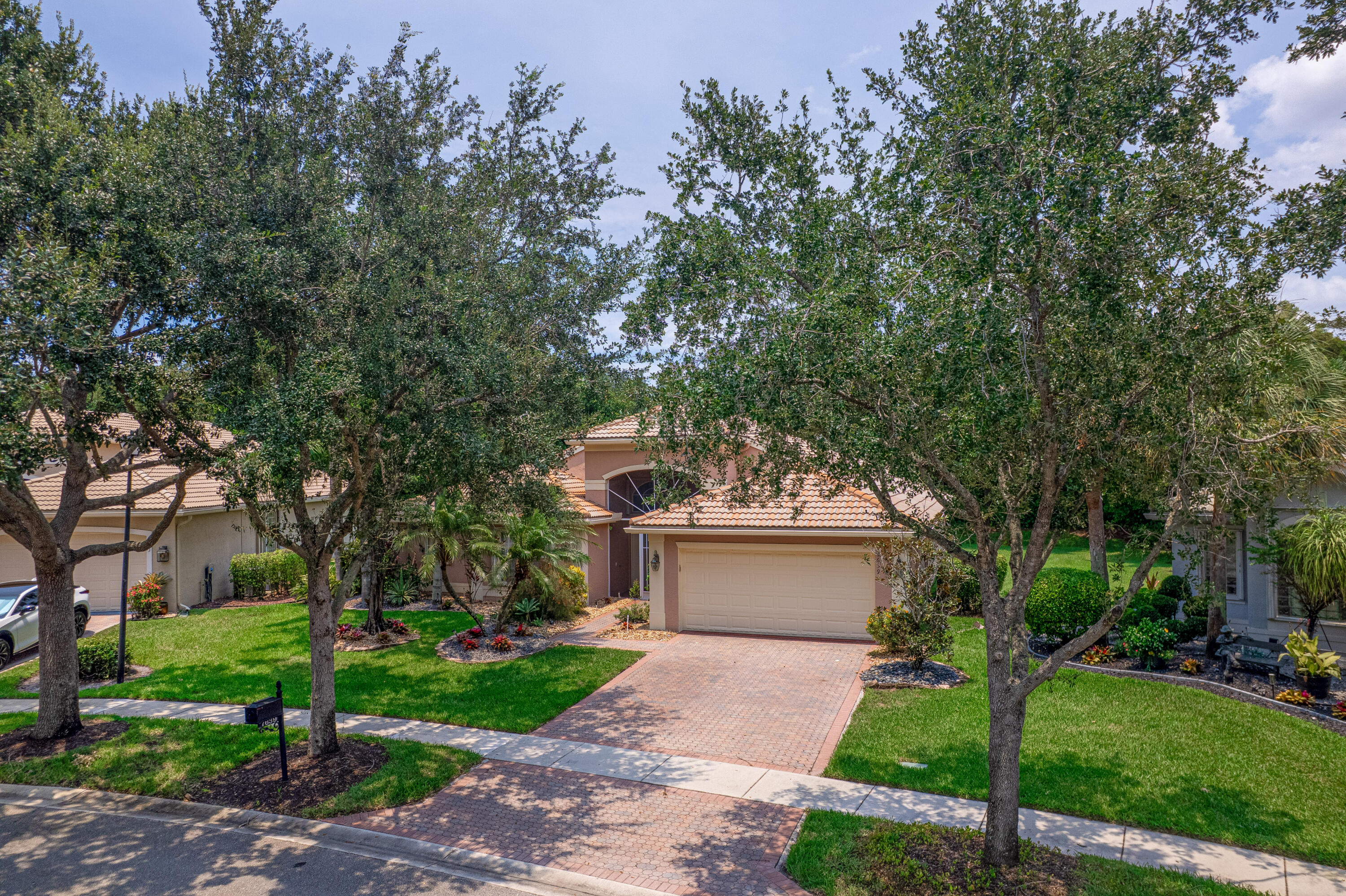 Valencia Shores - Residential
