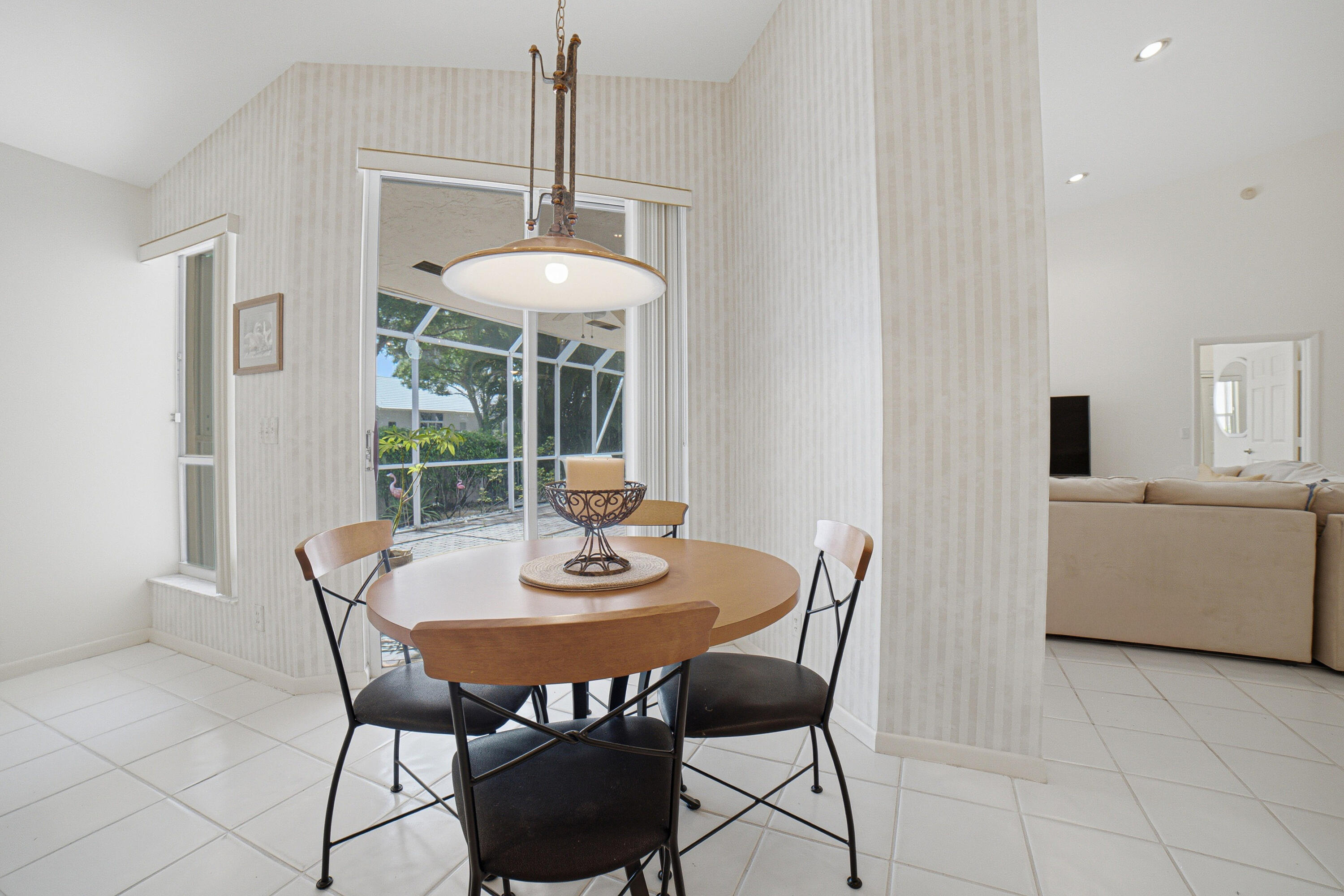 Valencia Shores - Residential
