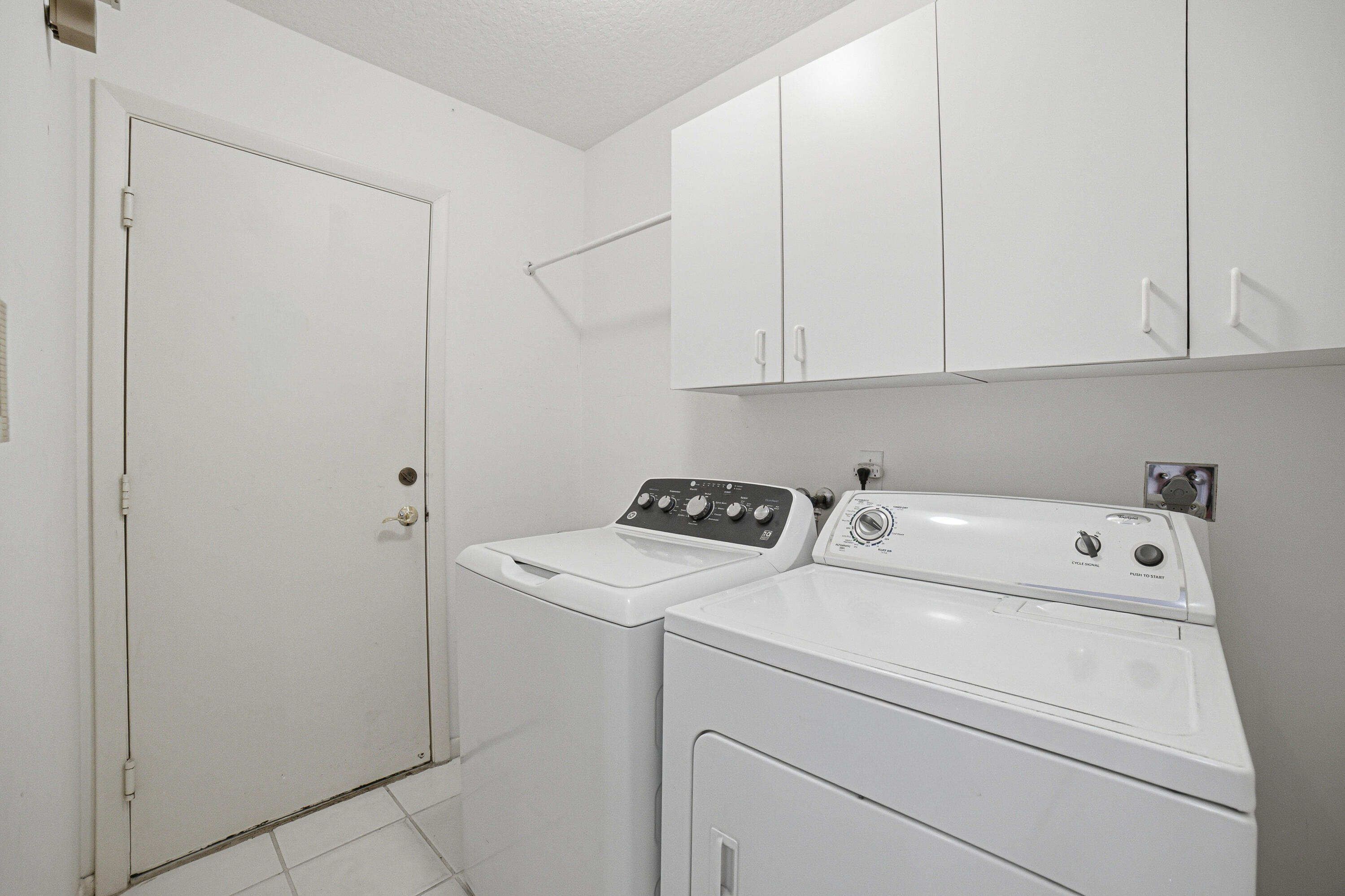 Valencia Shores - Residential