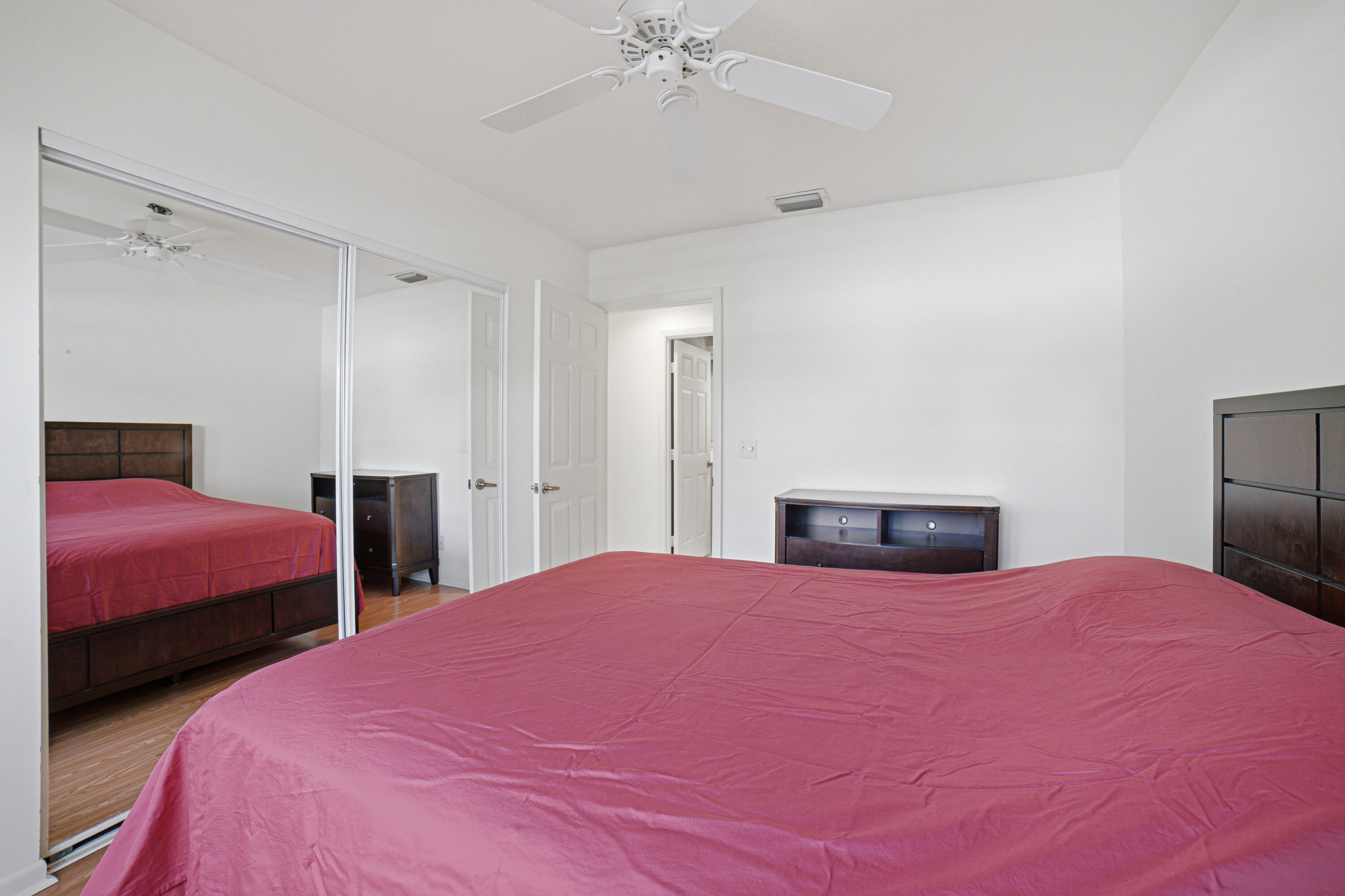 Valencia Shores - Residential