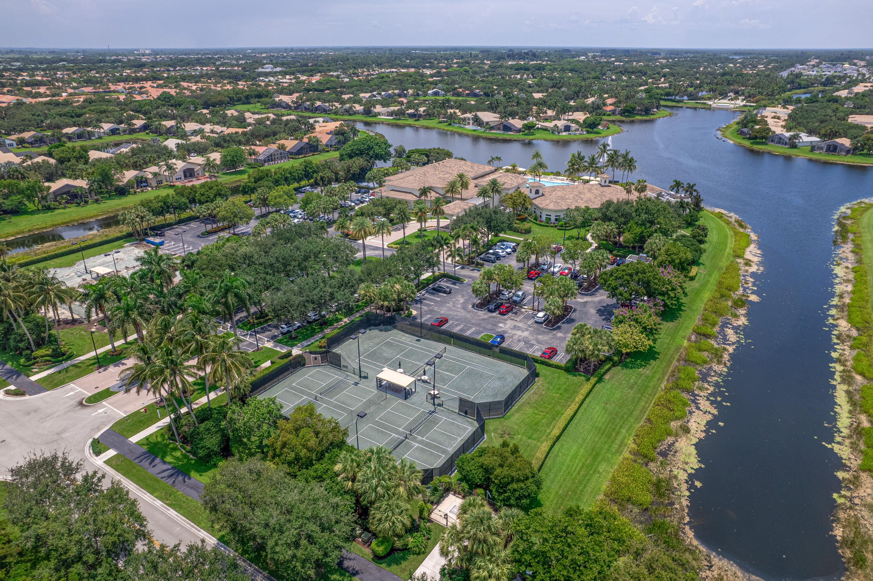 Valencia Shores - Residential